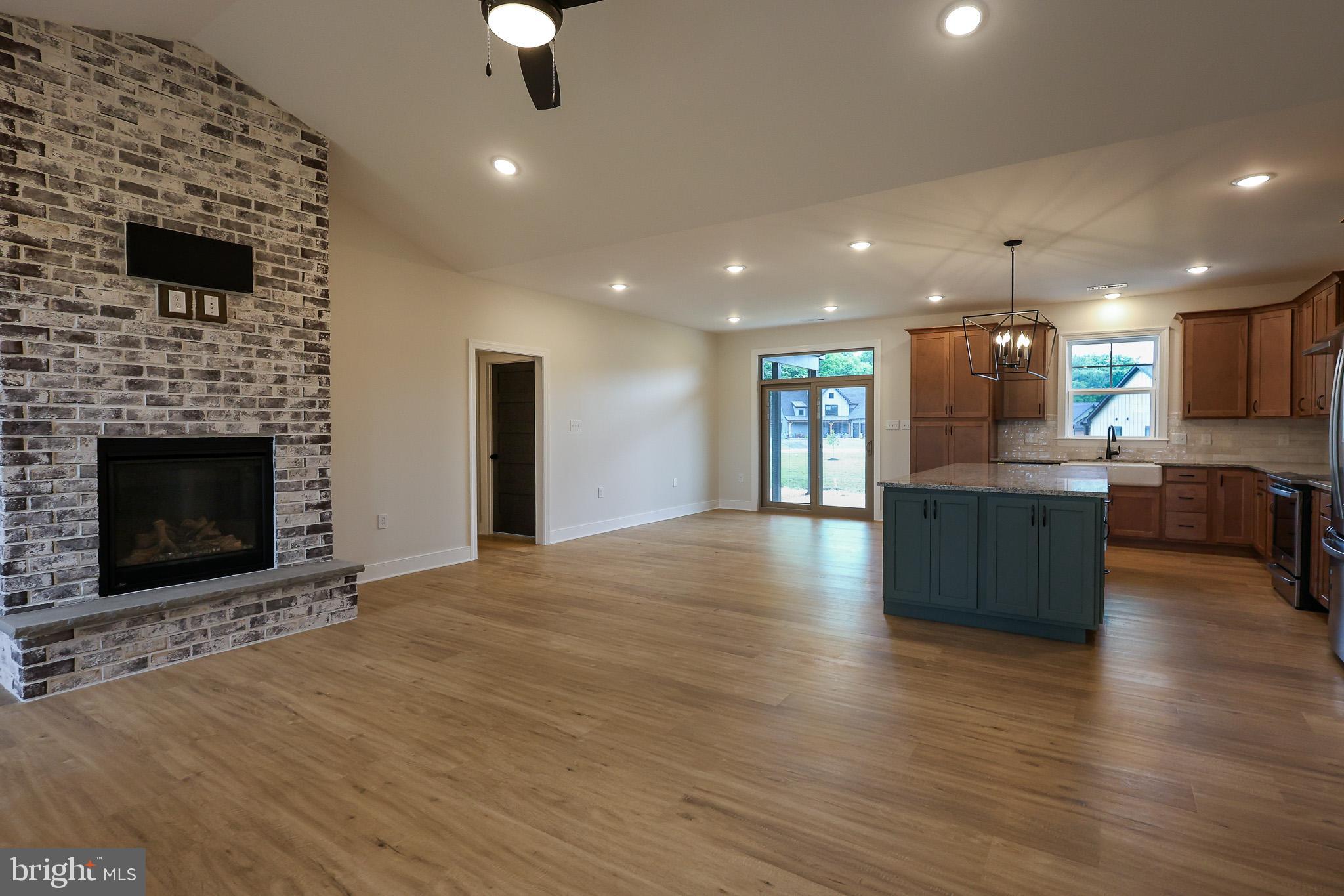 THE RESERVE AT TUSCARORA - Residential