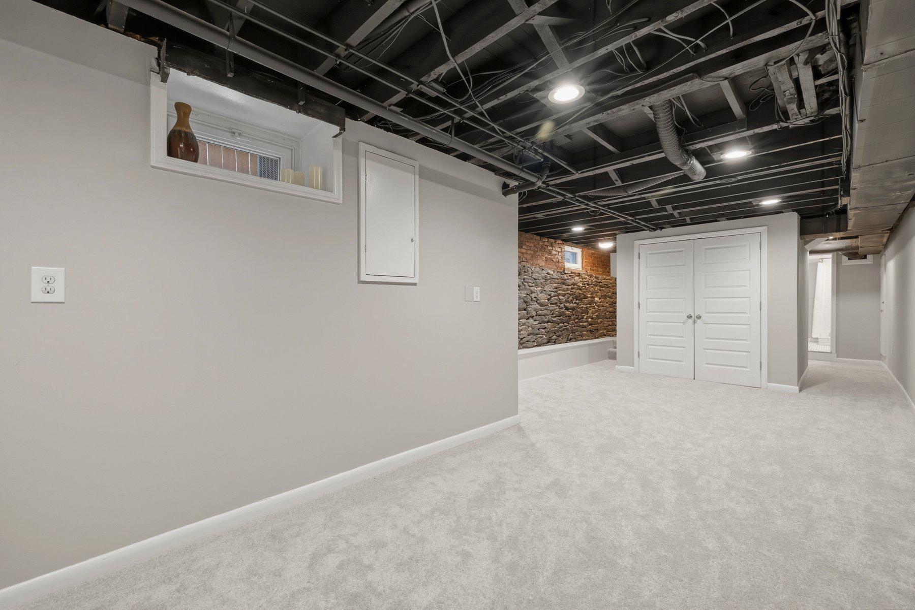 DOWNTOWN FREDERICK - Residential