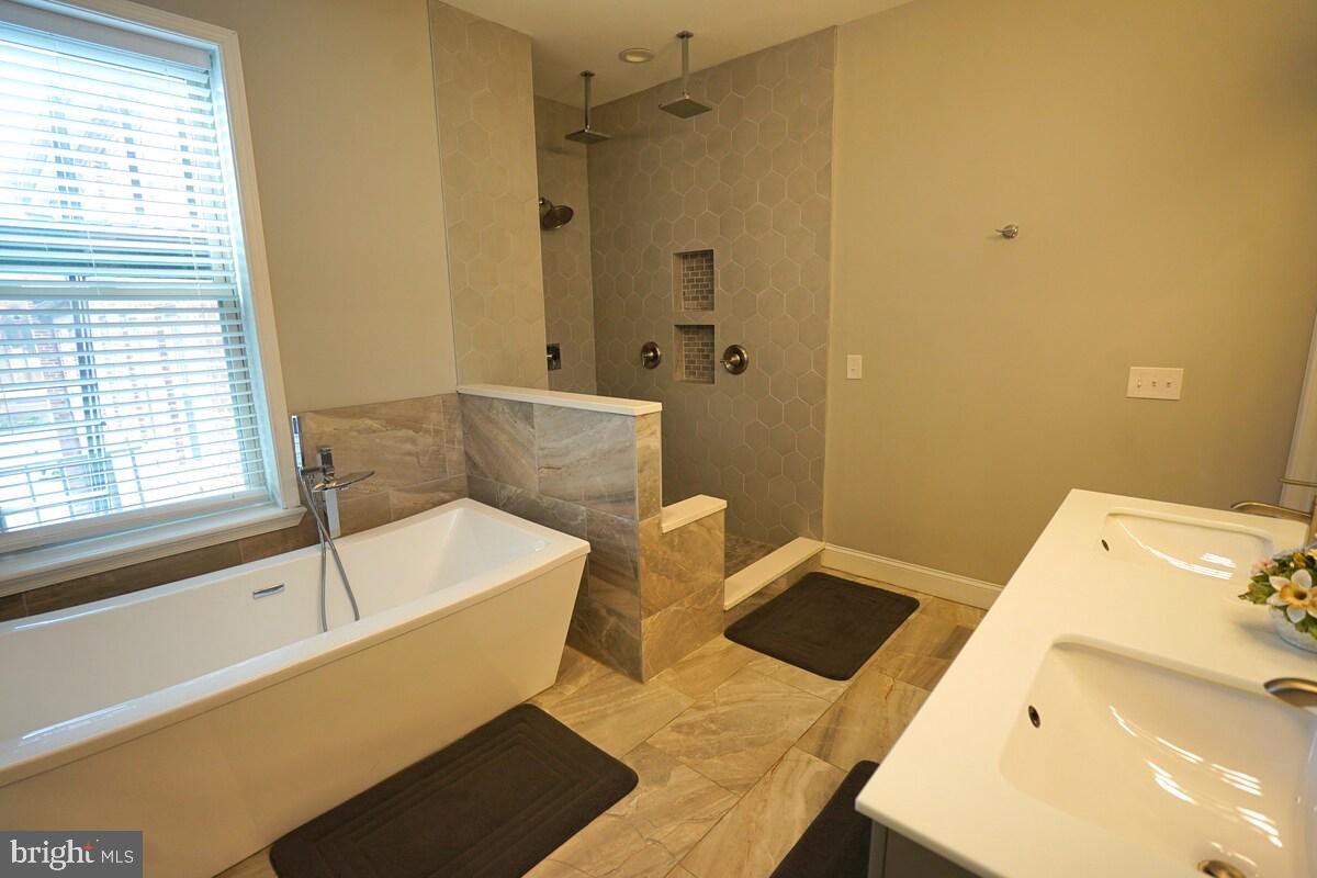 UPPER FELLS POINT - Residential