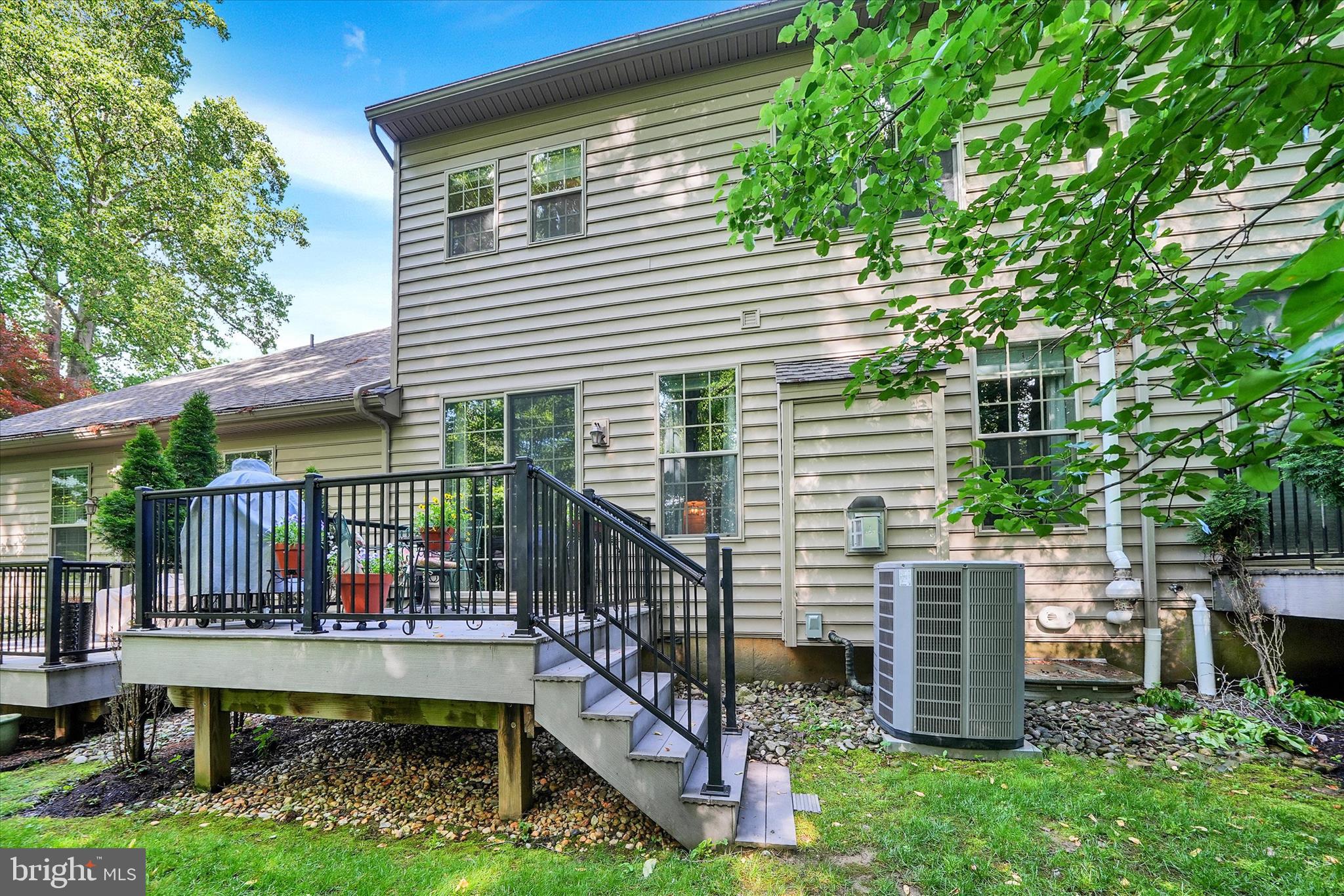 CENTERVILLE POINT - Residential