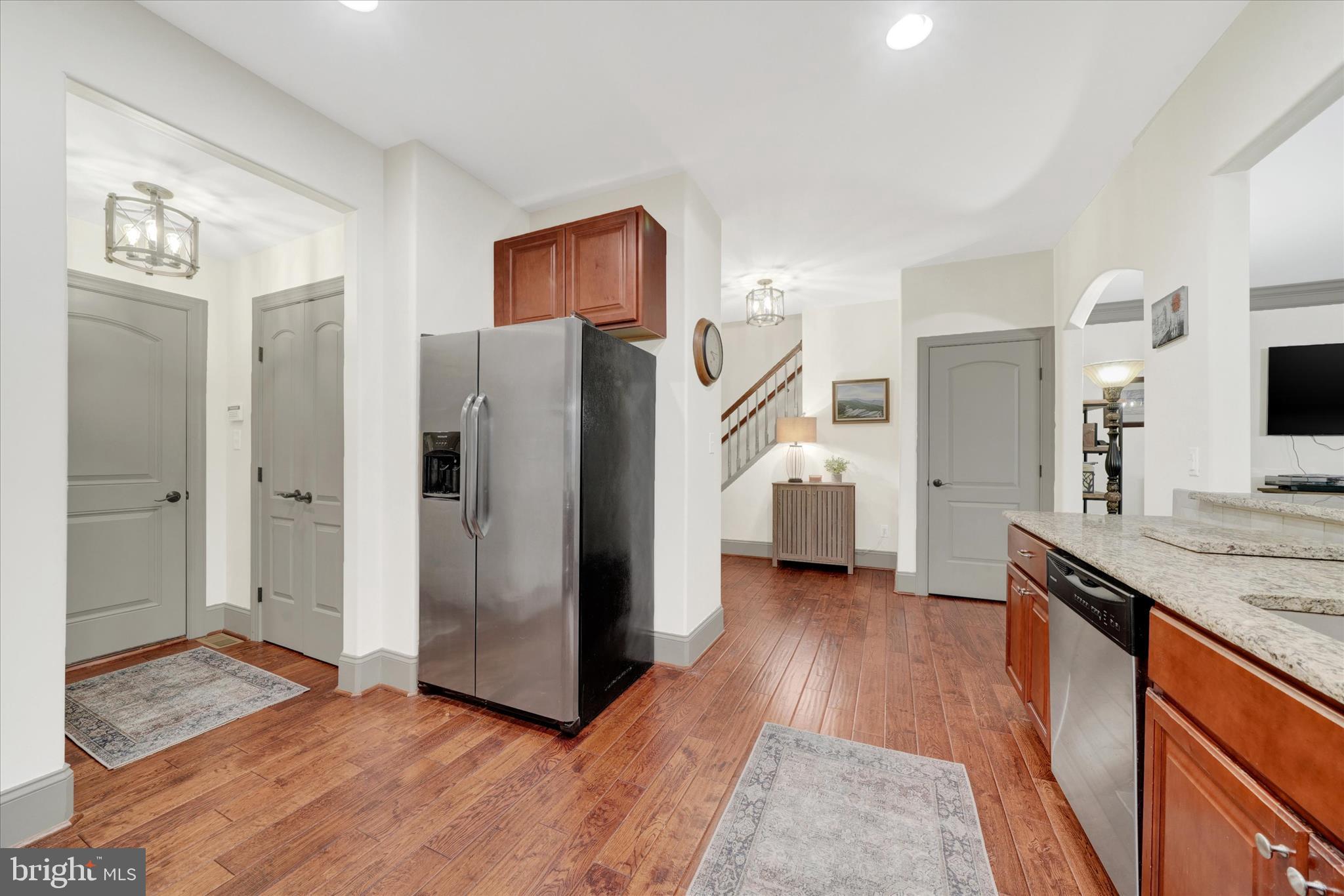 CENTERVILLE POINT - Residential