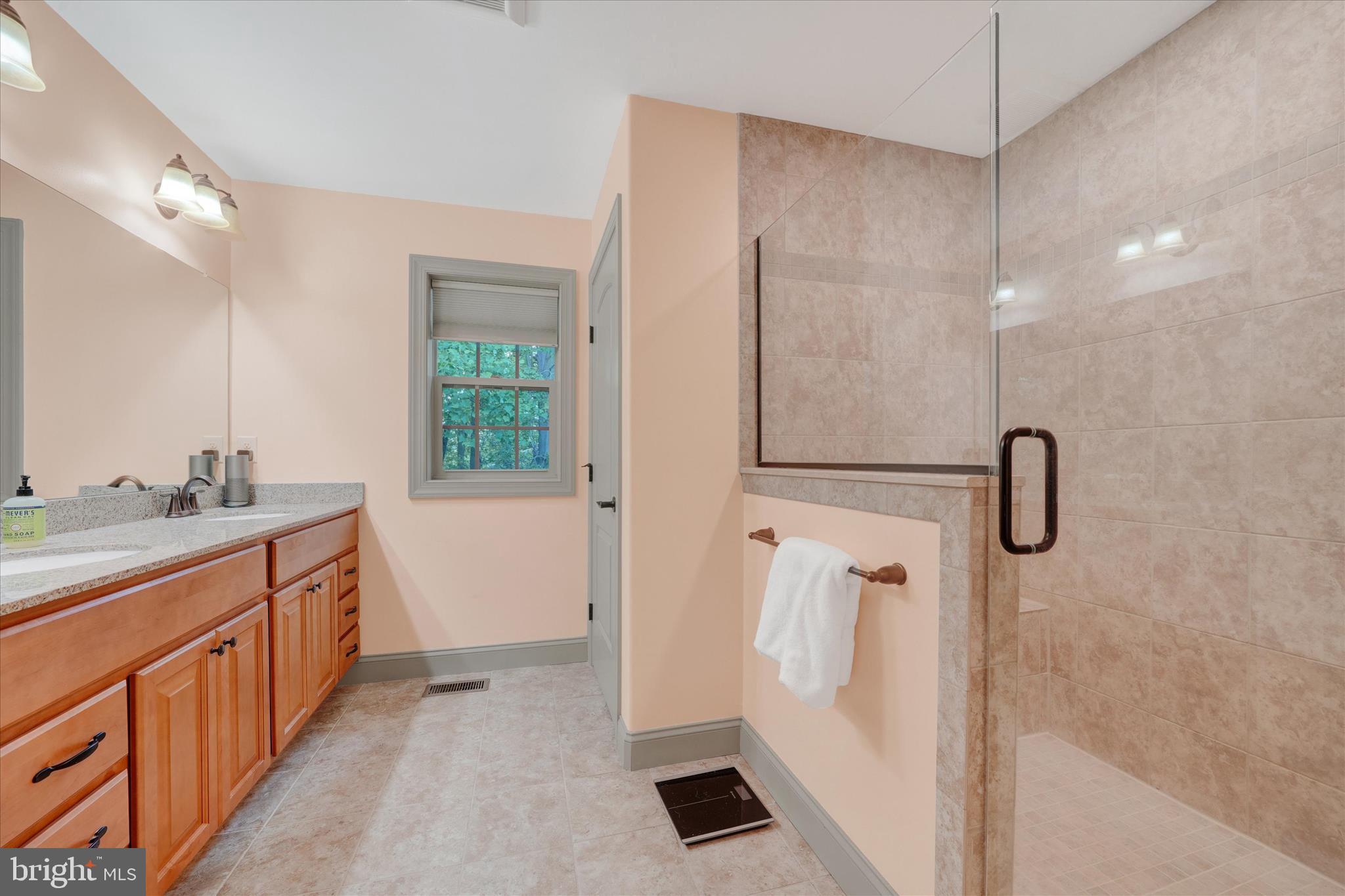 CENTERVILLE POINT - Residential