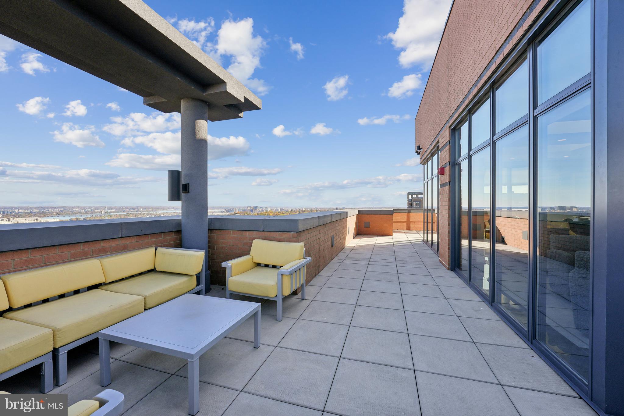 COURTHOUSE - Residential