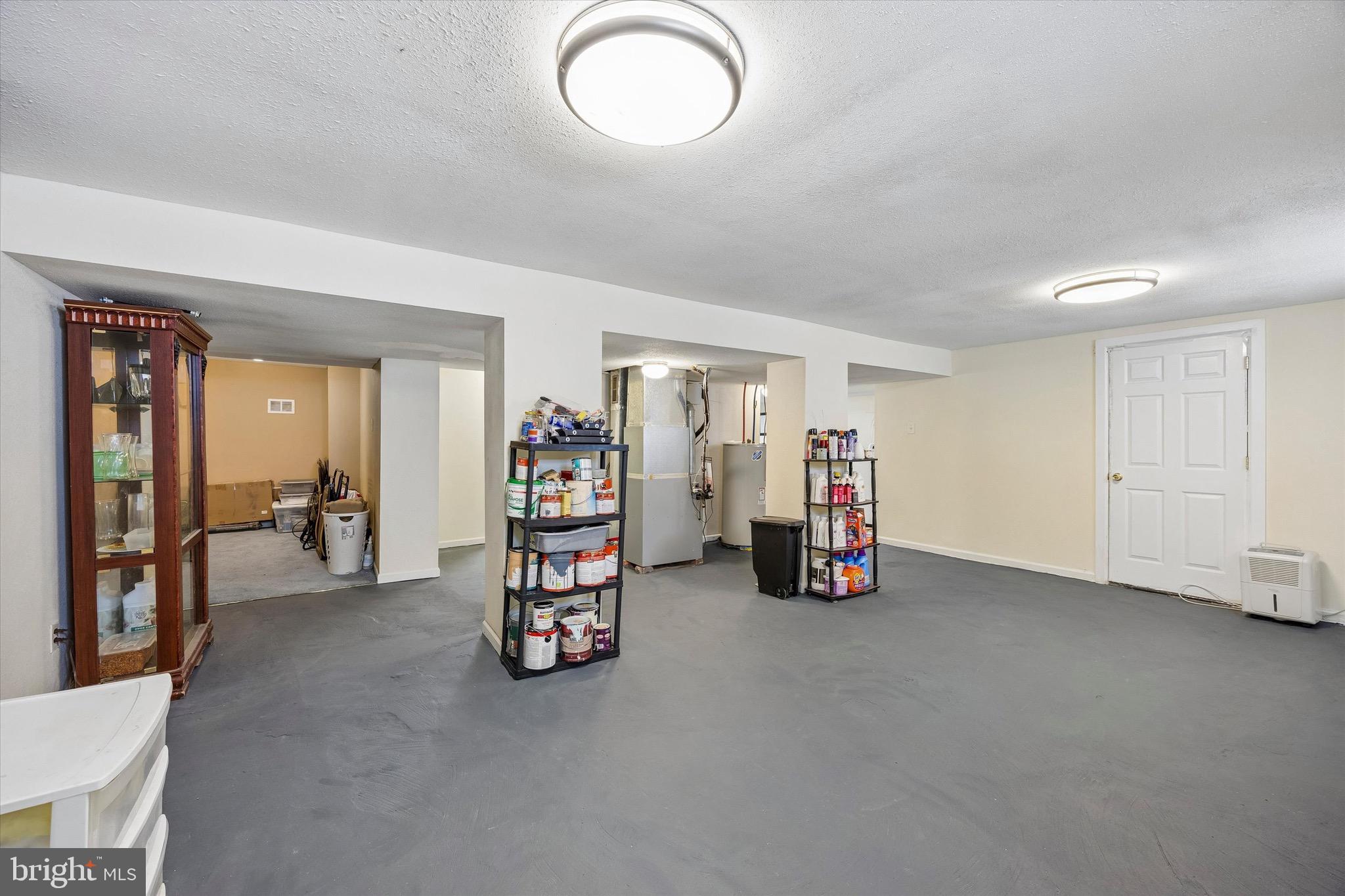 EAST OAK LANE - Residential