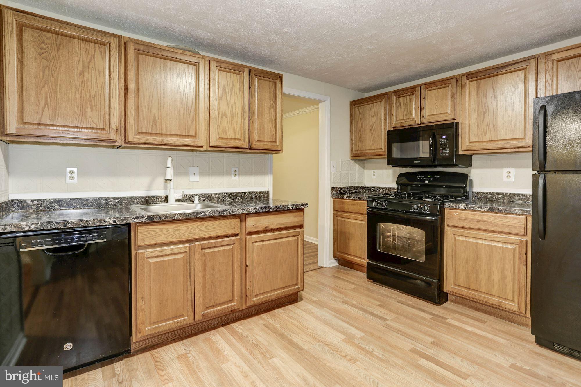 CHURCHILL TOWN SECTOR - Residential Lease