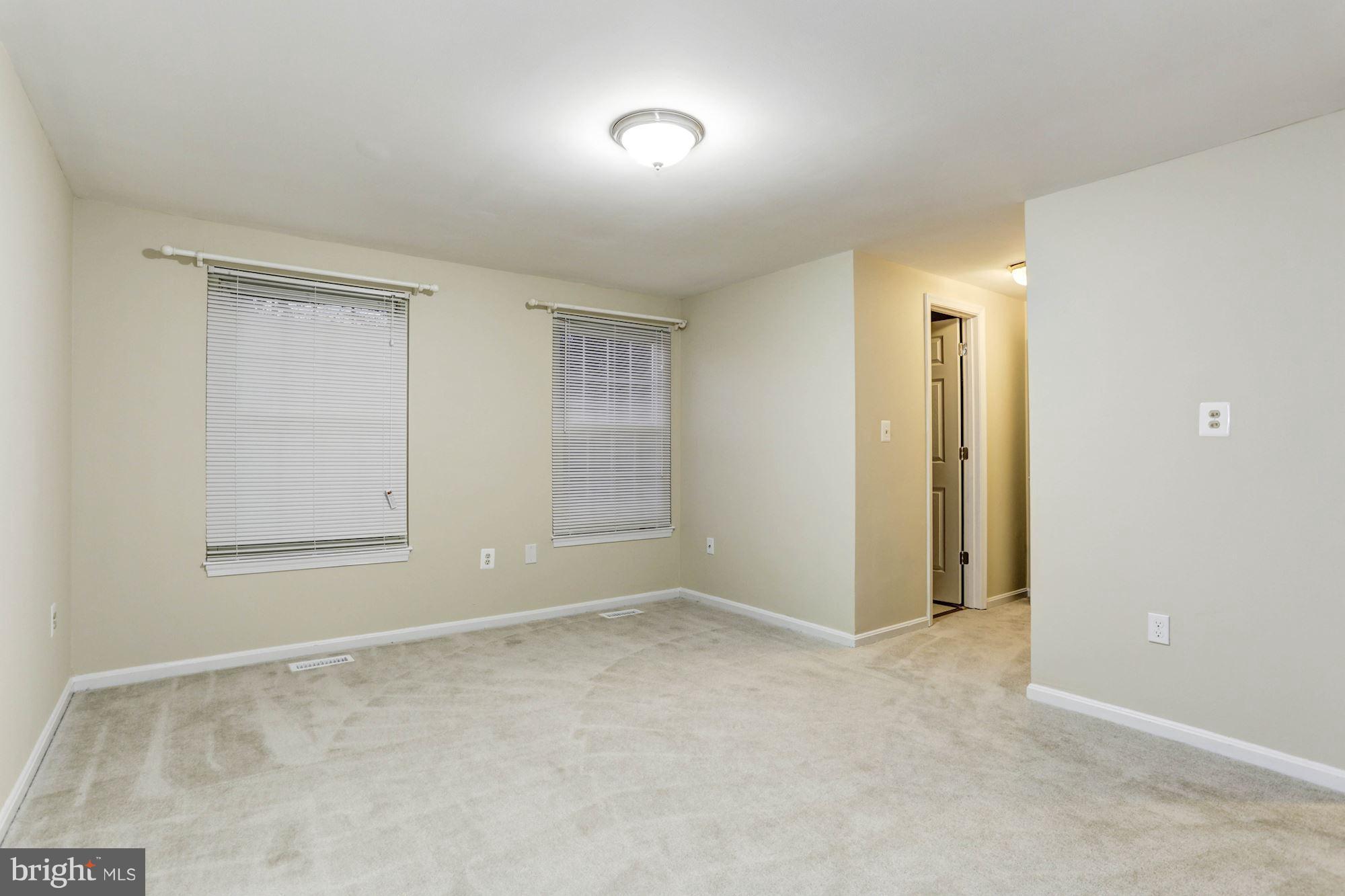 CHURCHILL TOWN SECTOR - Residential Lease