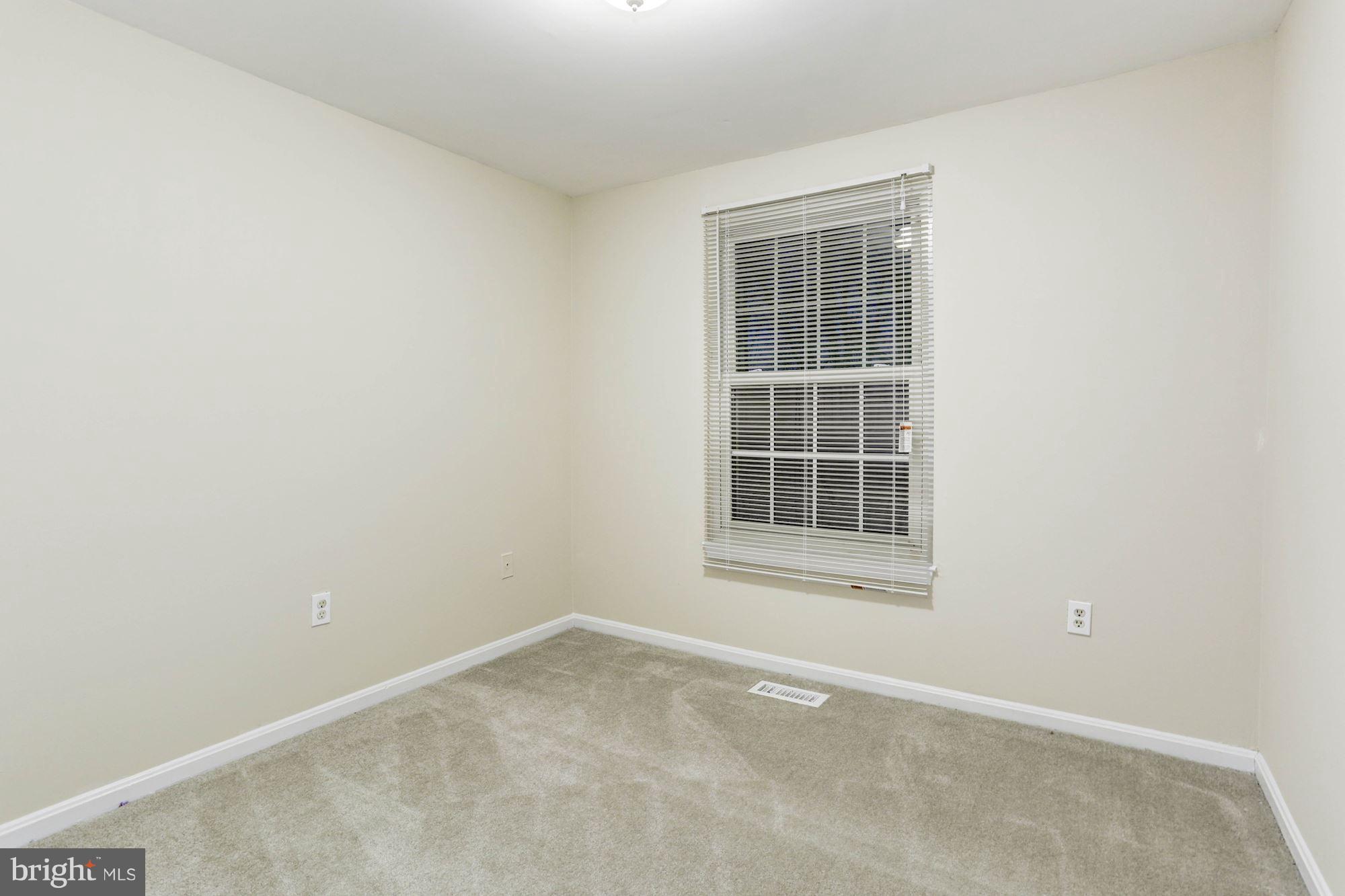 CHURCHILL TOWN SECTOR - Residential Lease