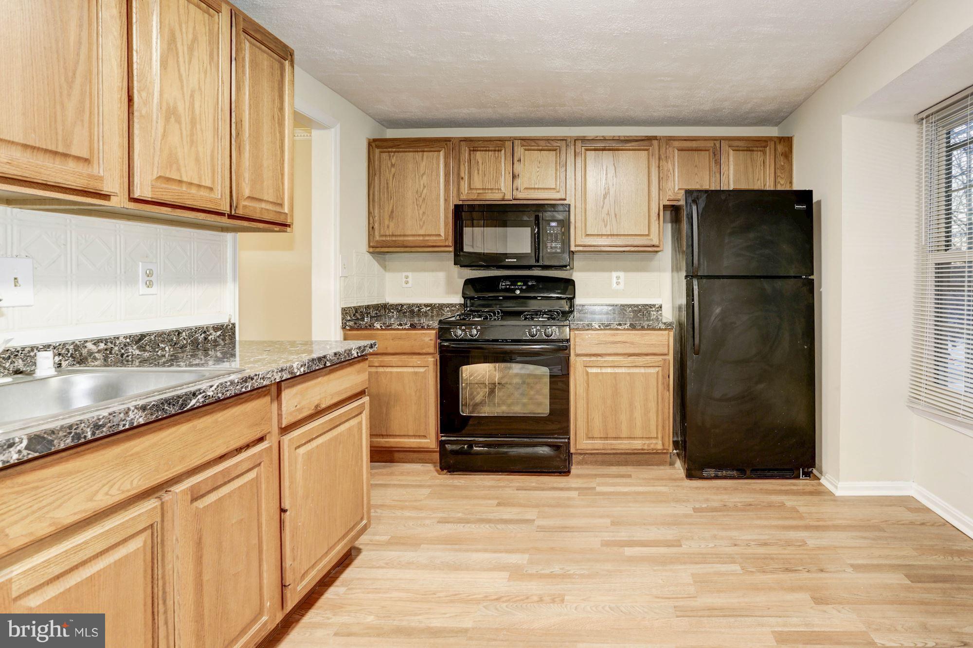 CHURCHILL TOWN SECTOR - Residential Lease