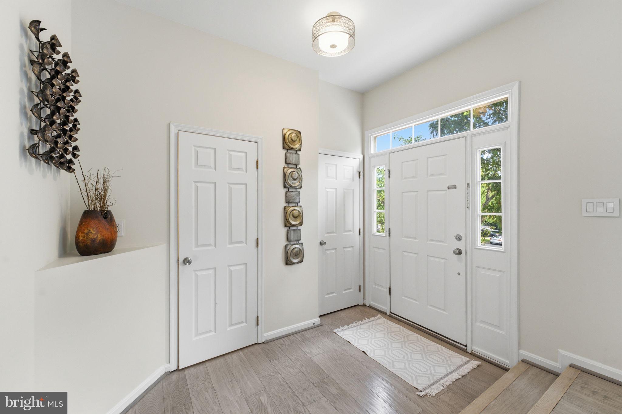 COMPTON VILLAGE - Residential