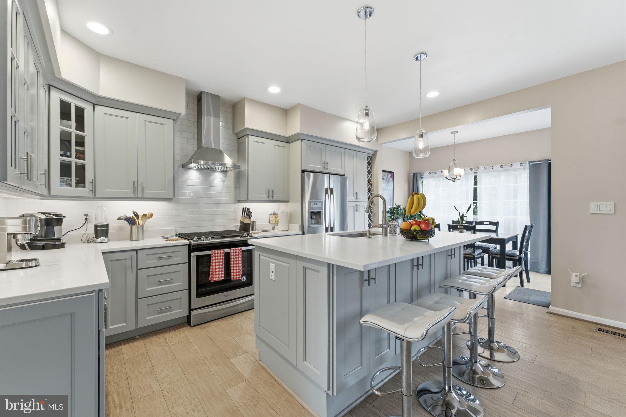 COMPTON VILLAGE - Residential