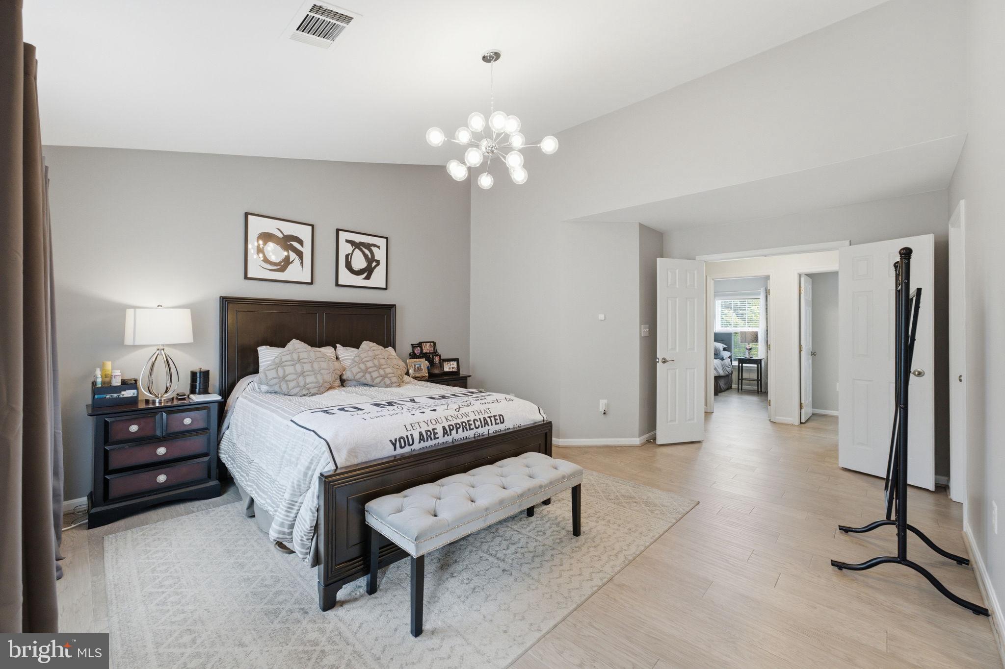 COMPTON VILLAGE - Residential