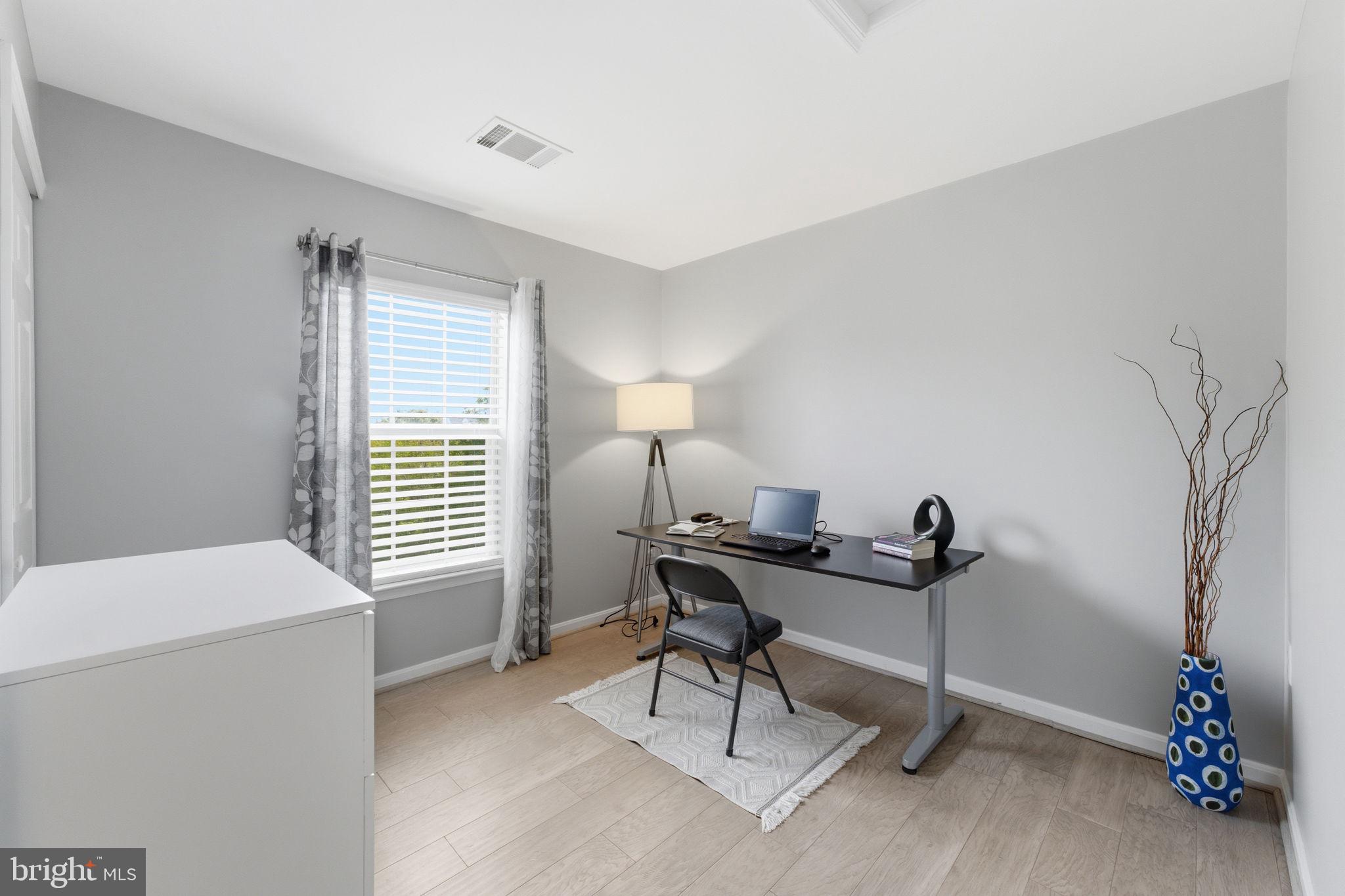COMPTON VILLAGE - Residential
