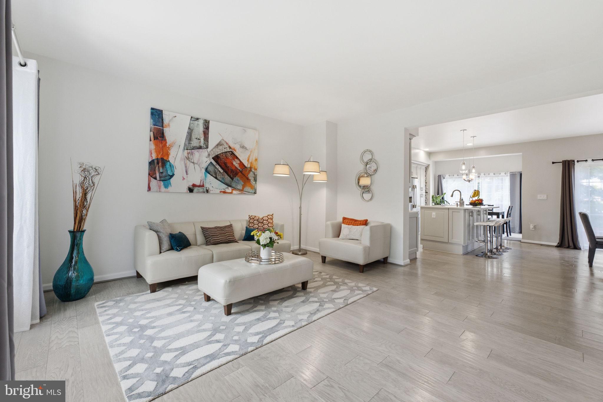 COMPTON VILLAGE - Residential