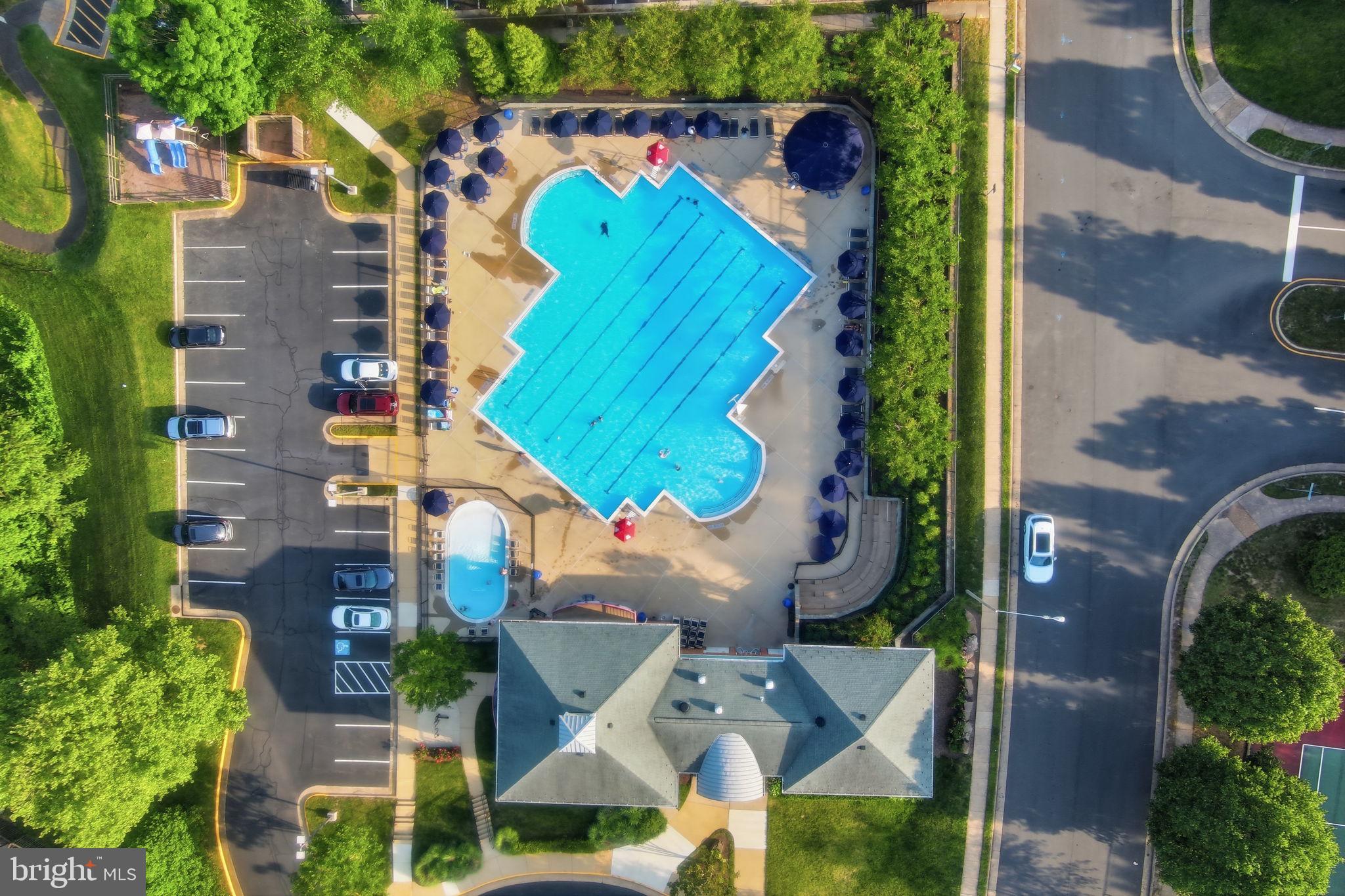 COMPTON VILLAGE - Residential