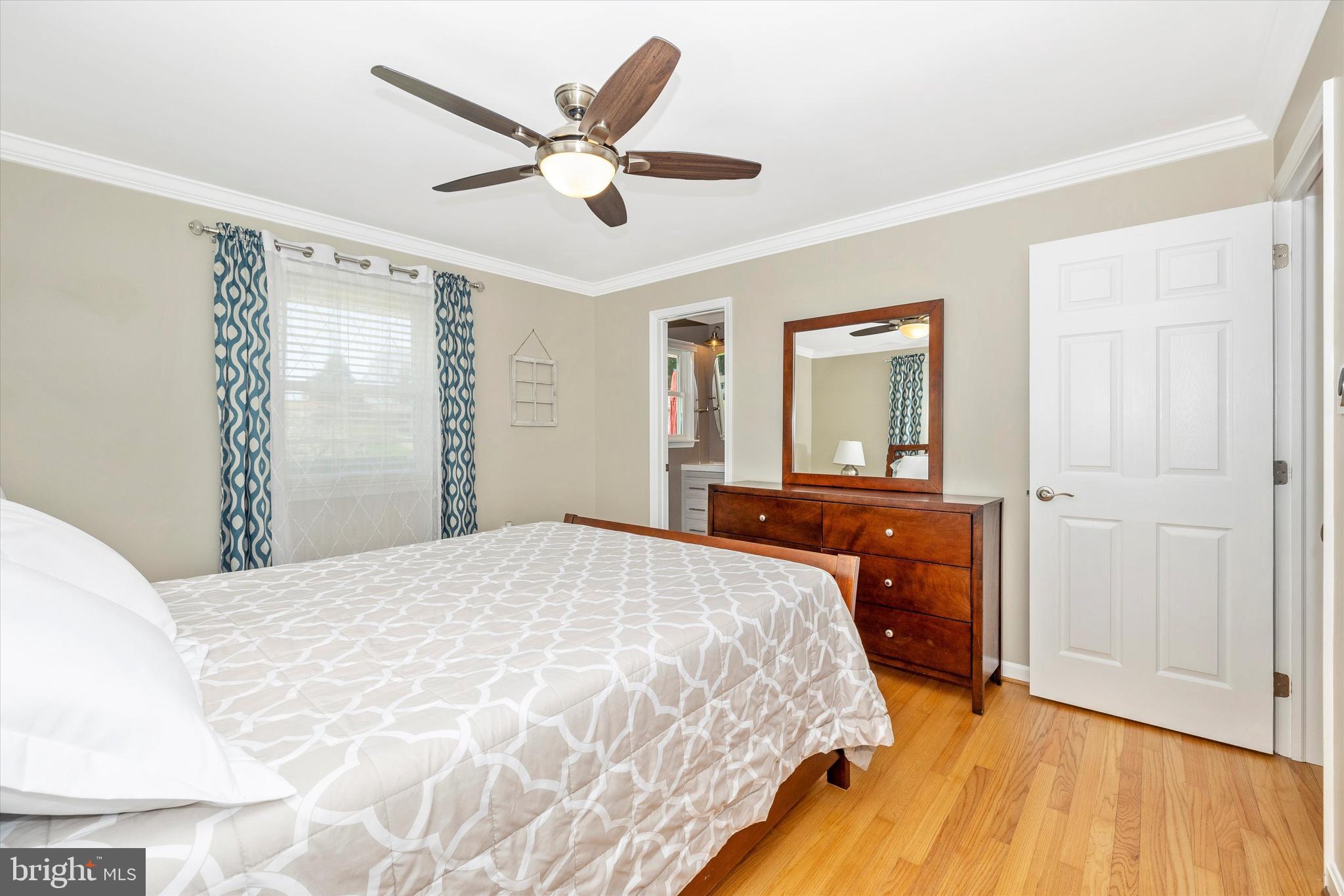BROADVIEW ACRES - Residential