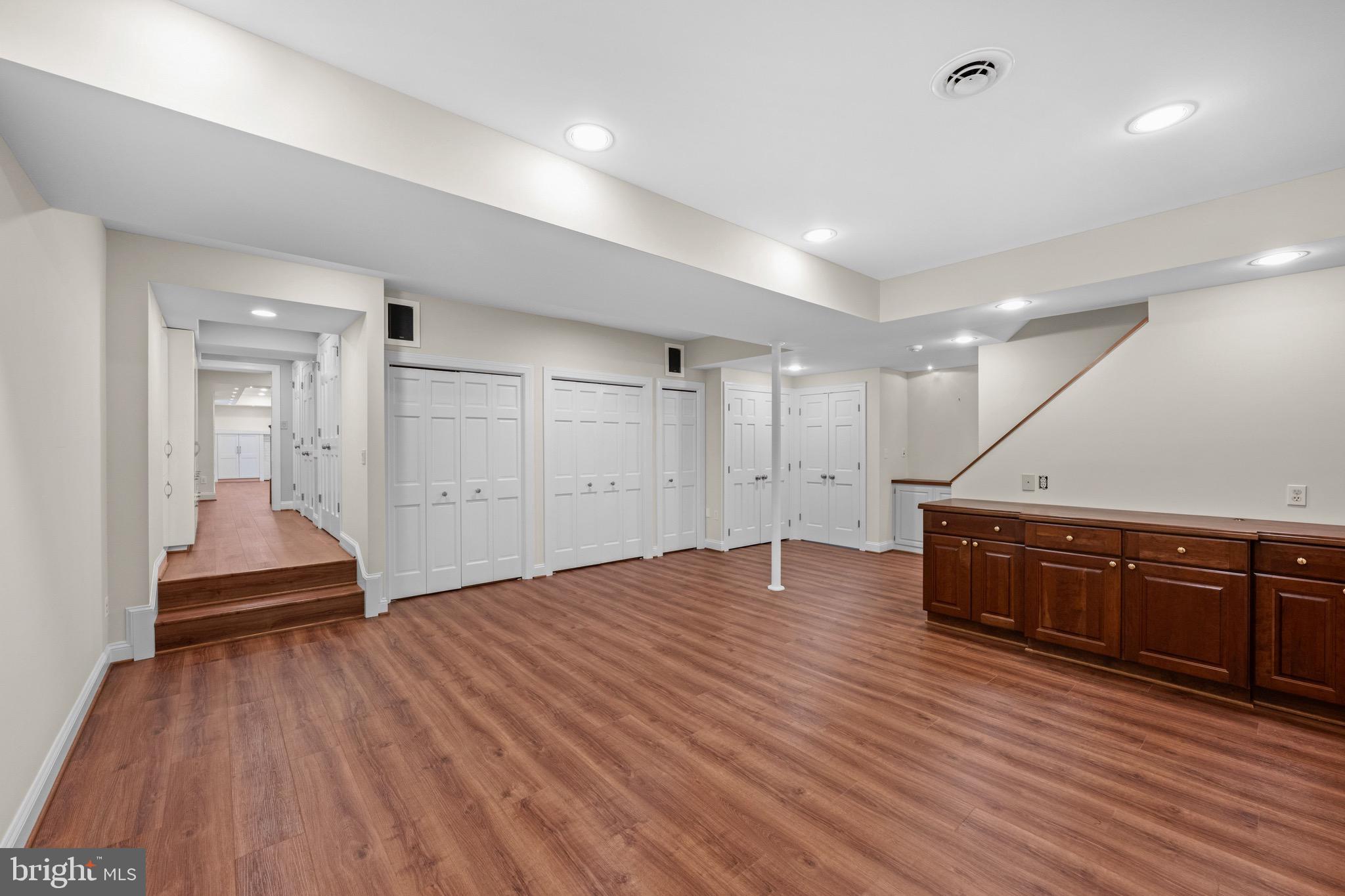 LONGWOOD - Residential