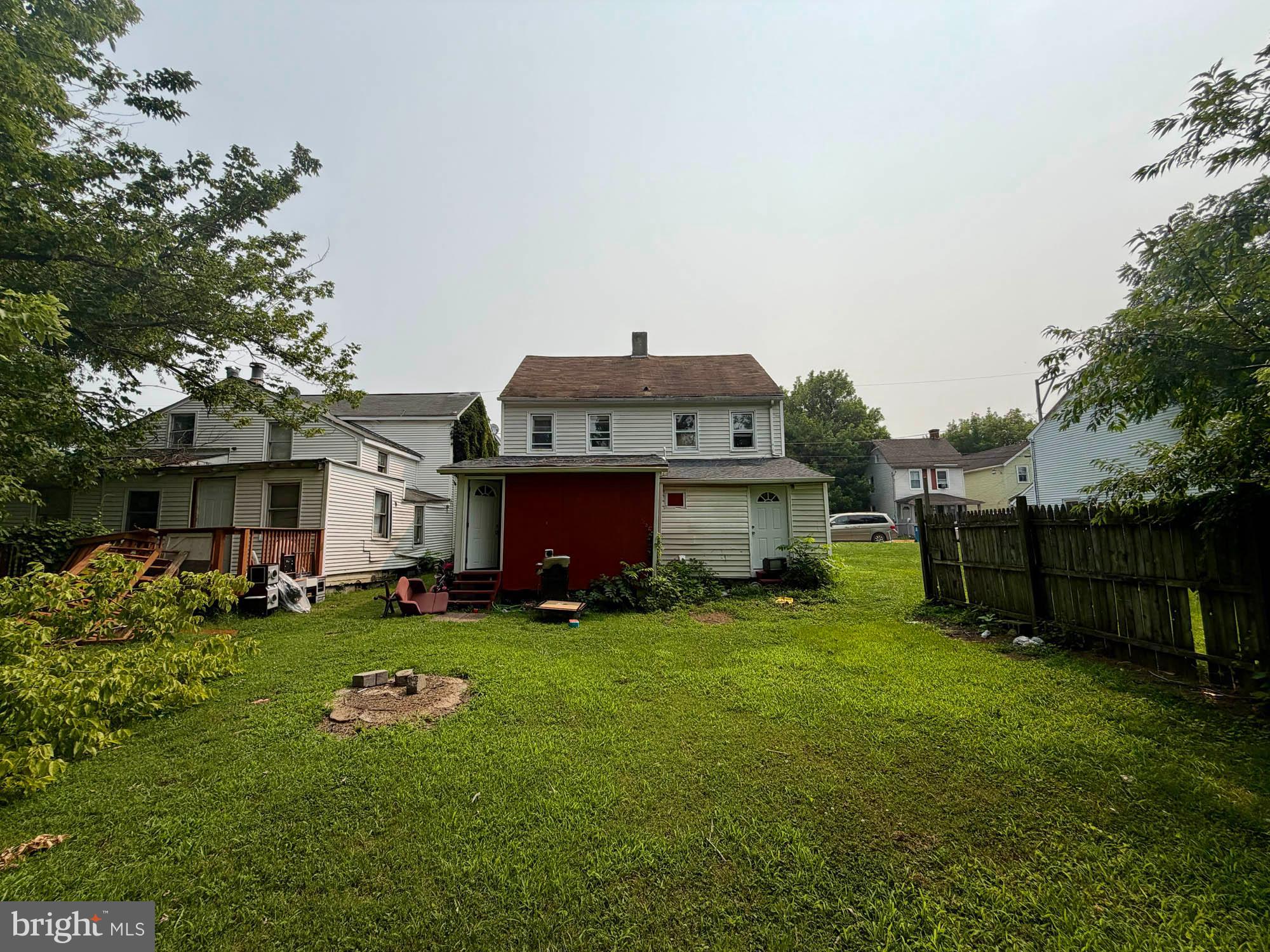 ELKTON - Residential