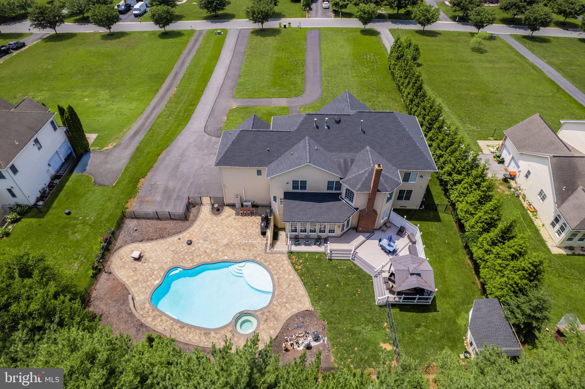 THE RESERVE AT ELK RIVER - Residential