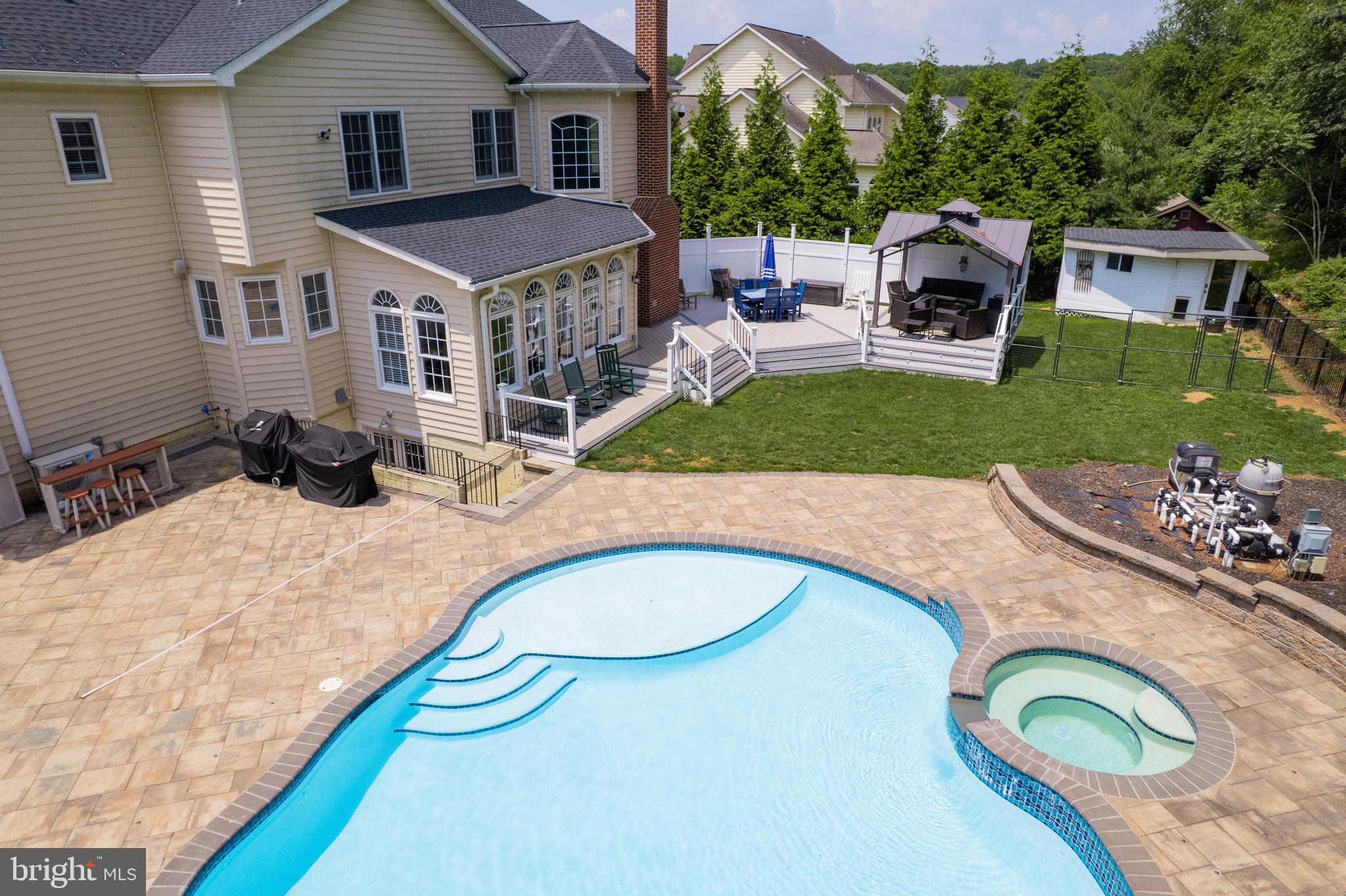 THE RESERVE AT ELK RIVER - Residential