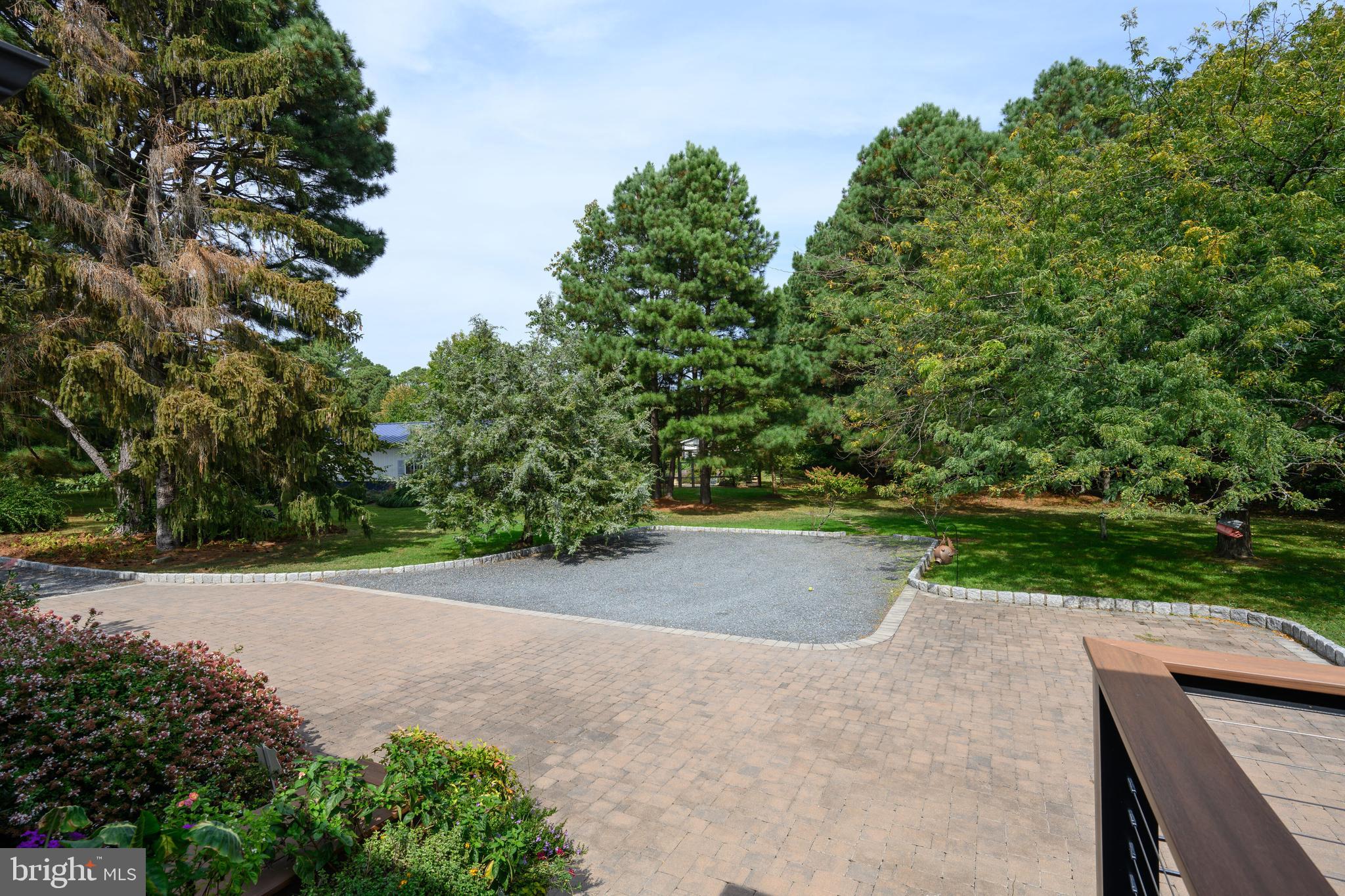 CHURCH NECK - Residential