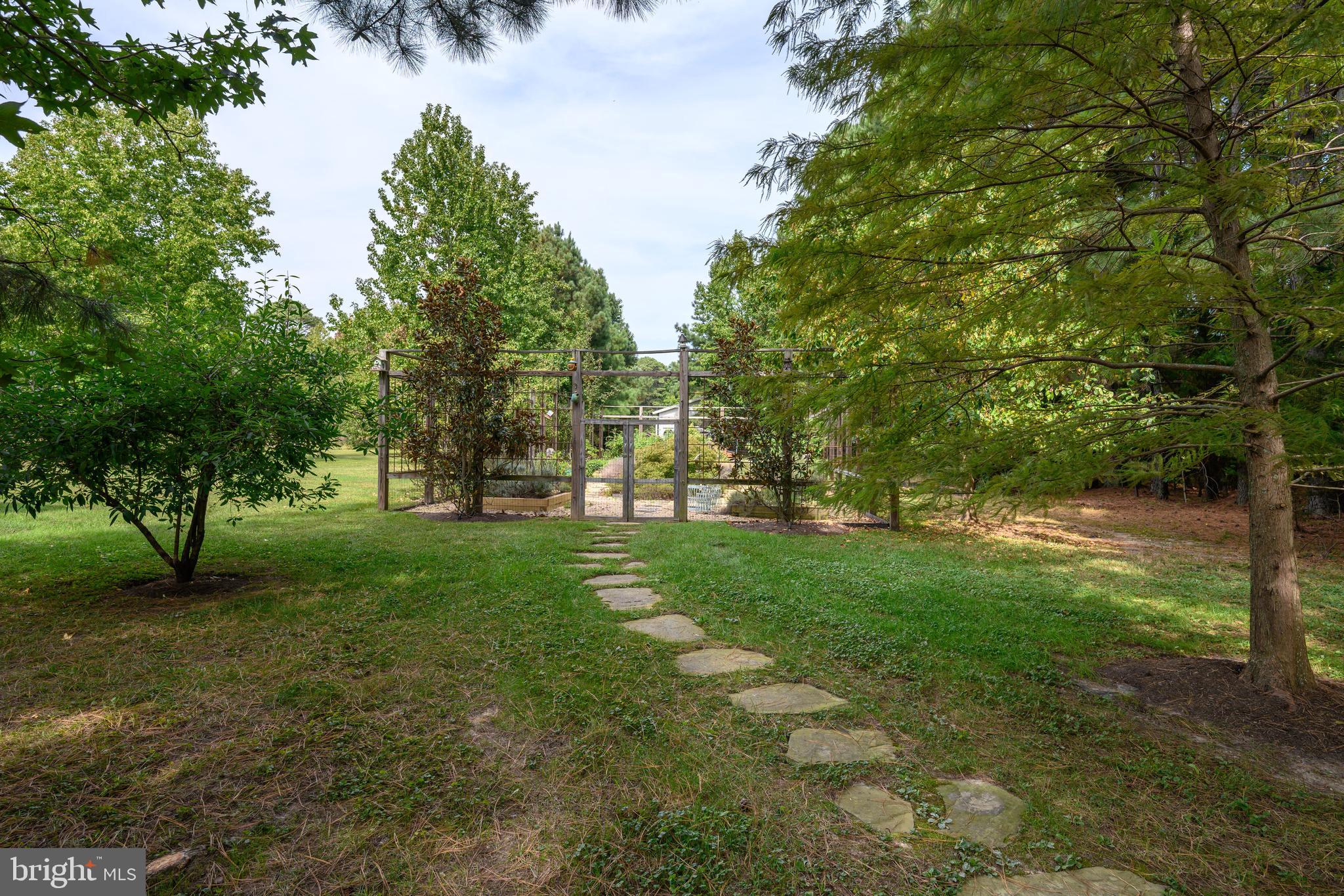 CHURCH NECK - Residential