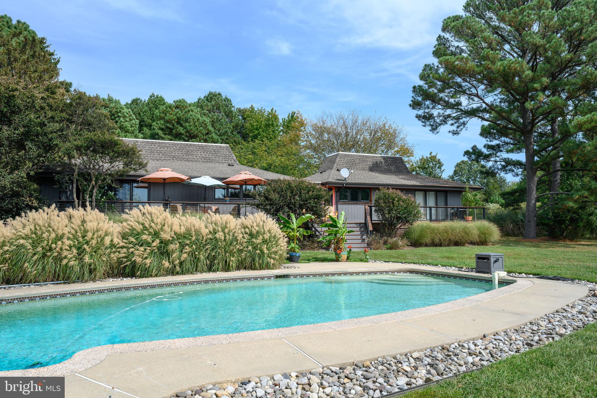 CHURCH NECK - Residential