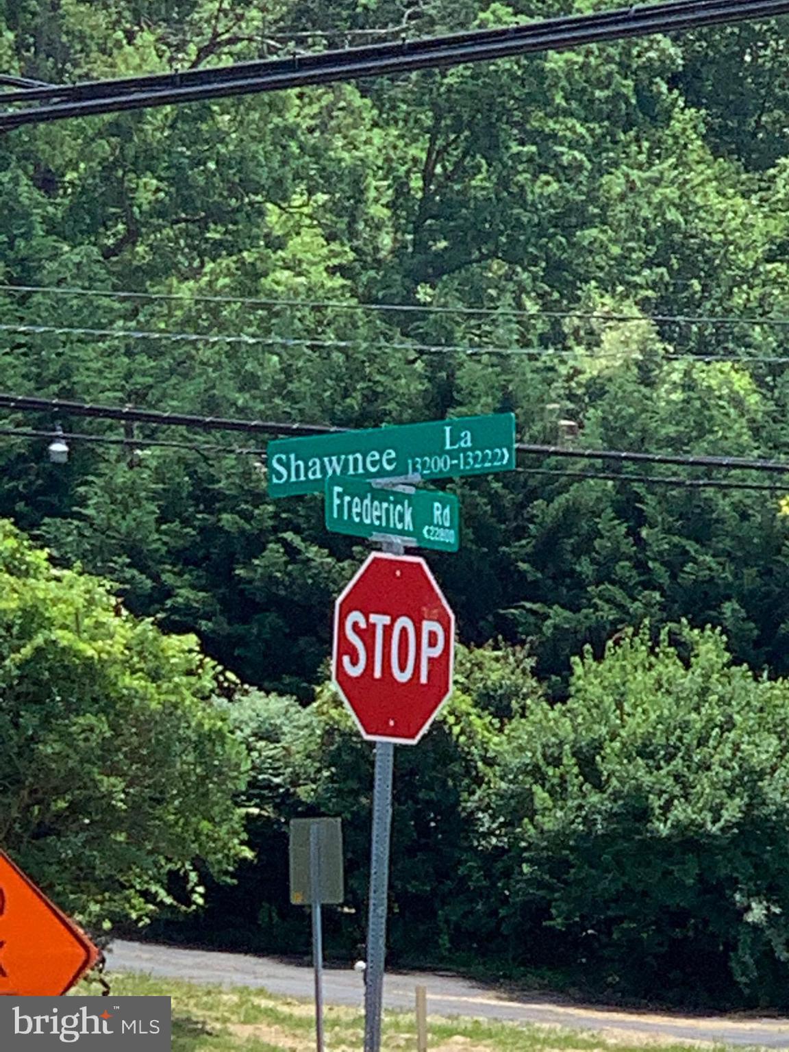CLARKSBURG - Land
