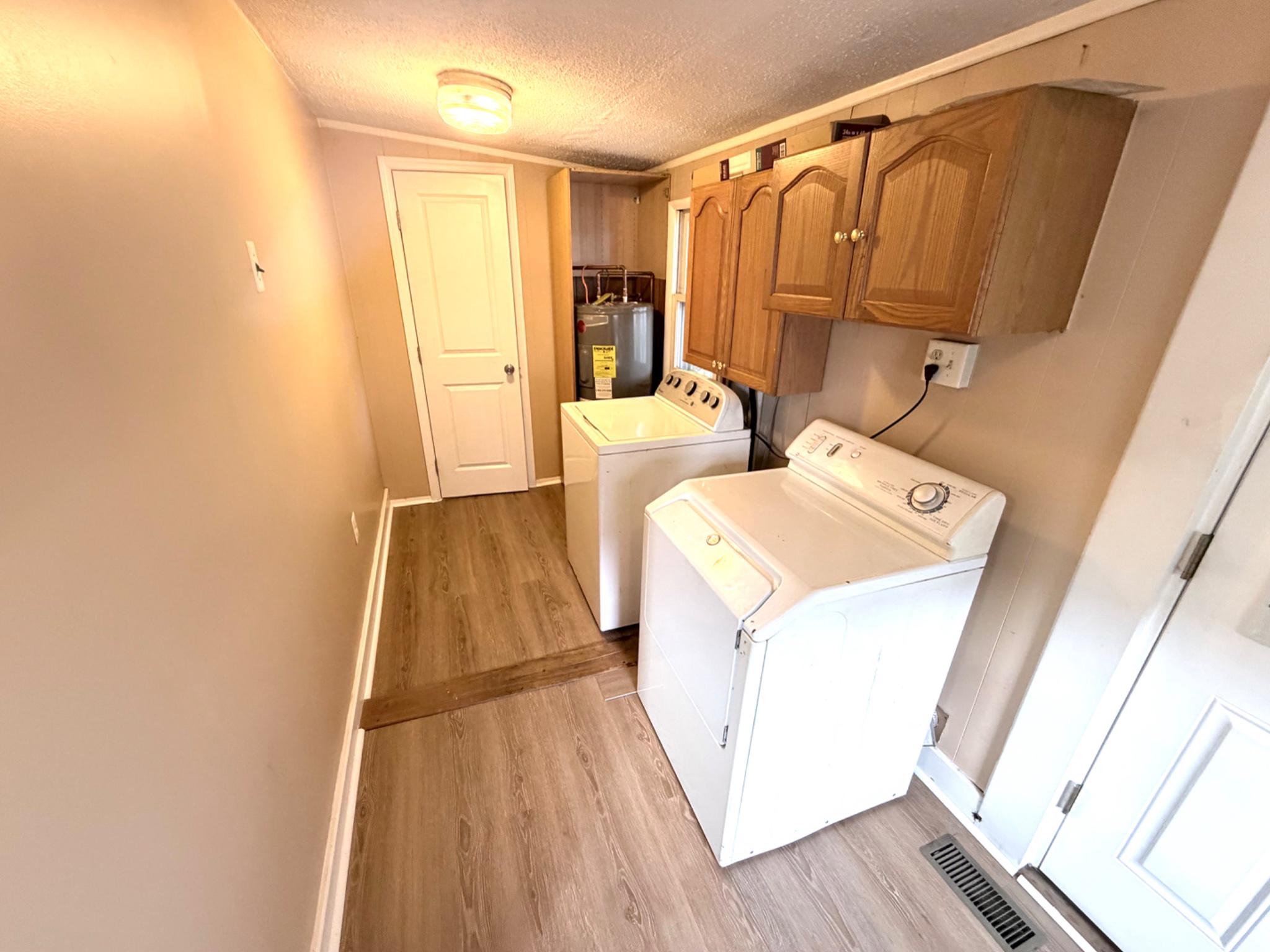 GLEN COURT - Residential
