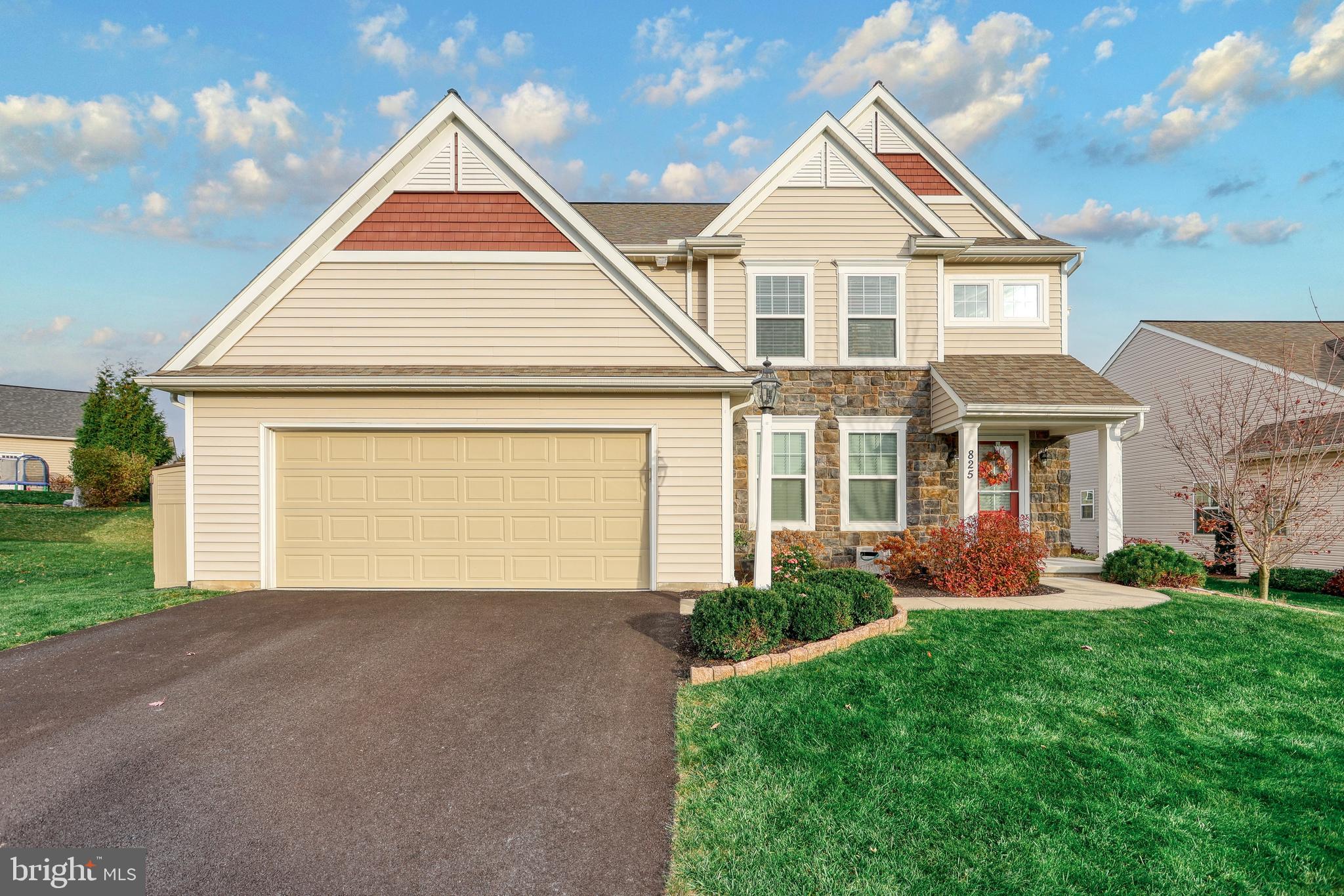 WINDING HILLS - Residential