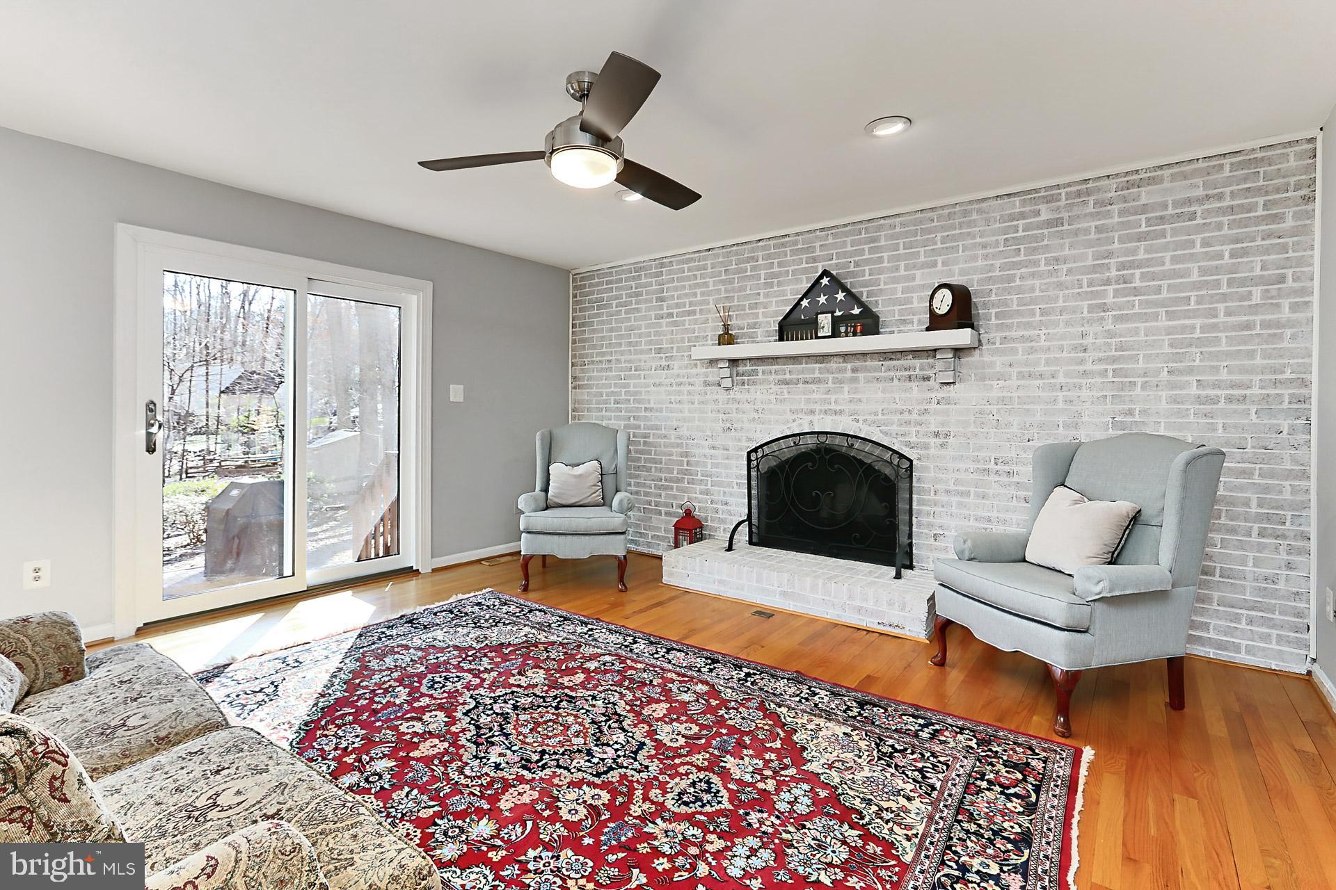 FAIRFAX STATION - Residential