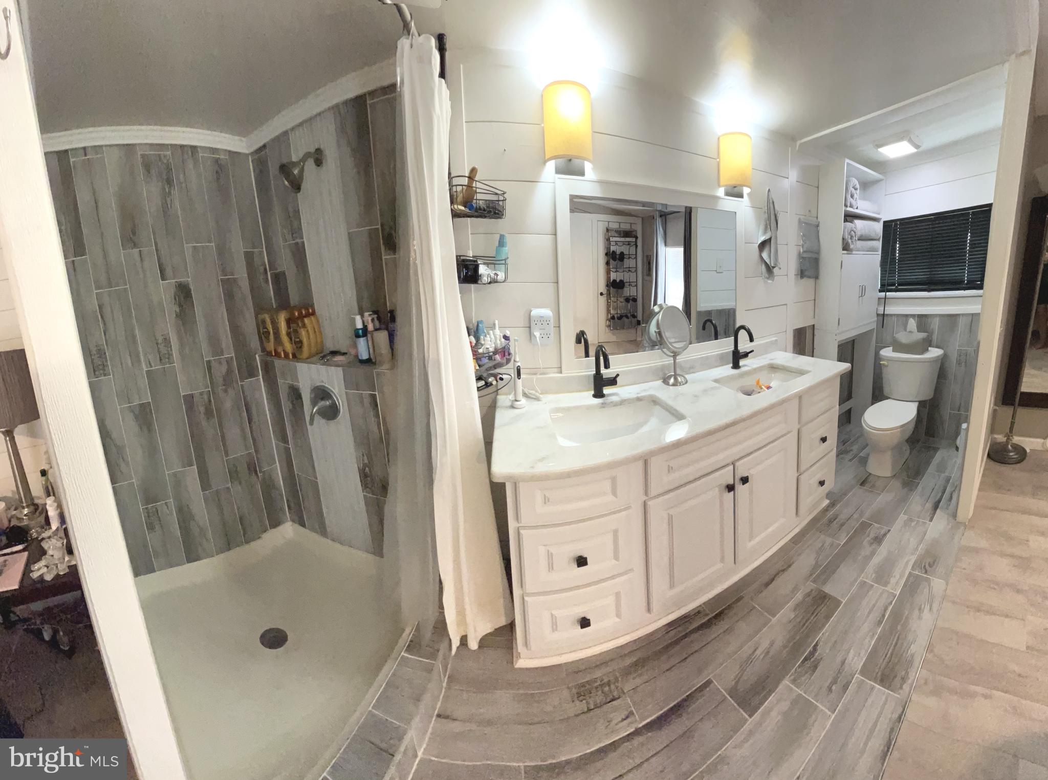 VILLAGE BROOK - Residential