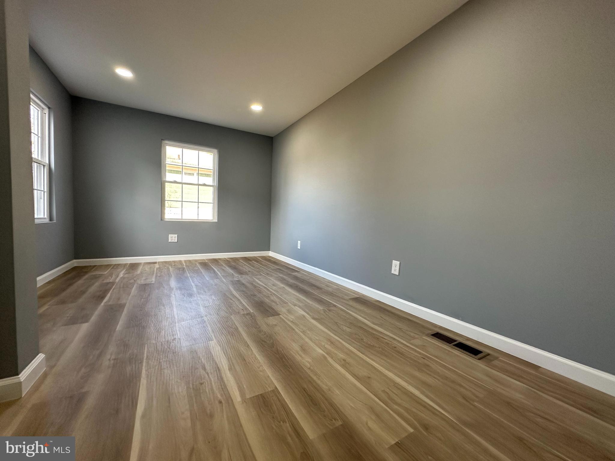 CORNWELL HGTS - Residential