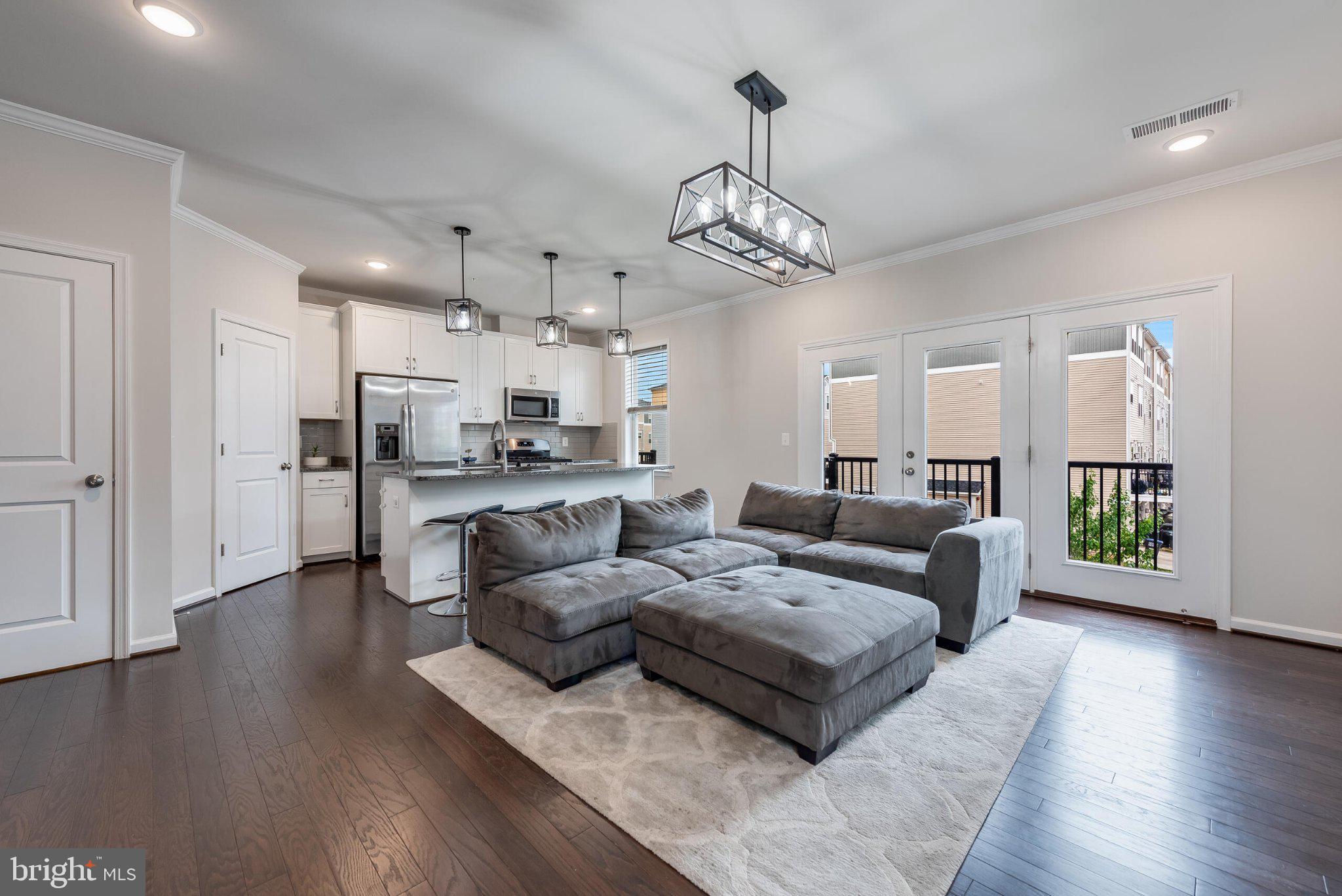 STONE RIDGE - Residential