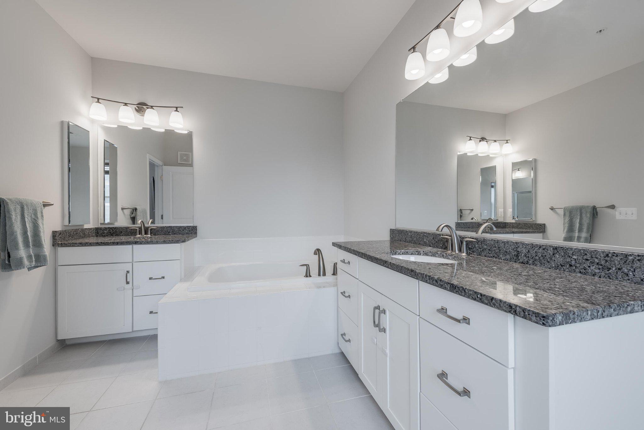STONE RIDGE - Residential