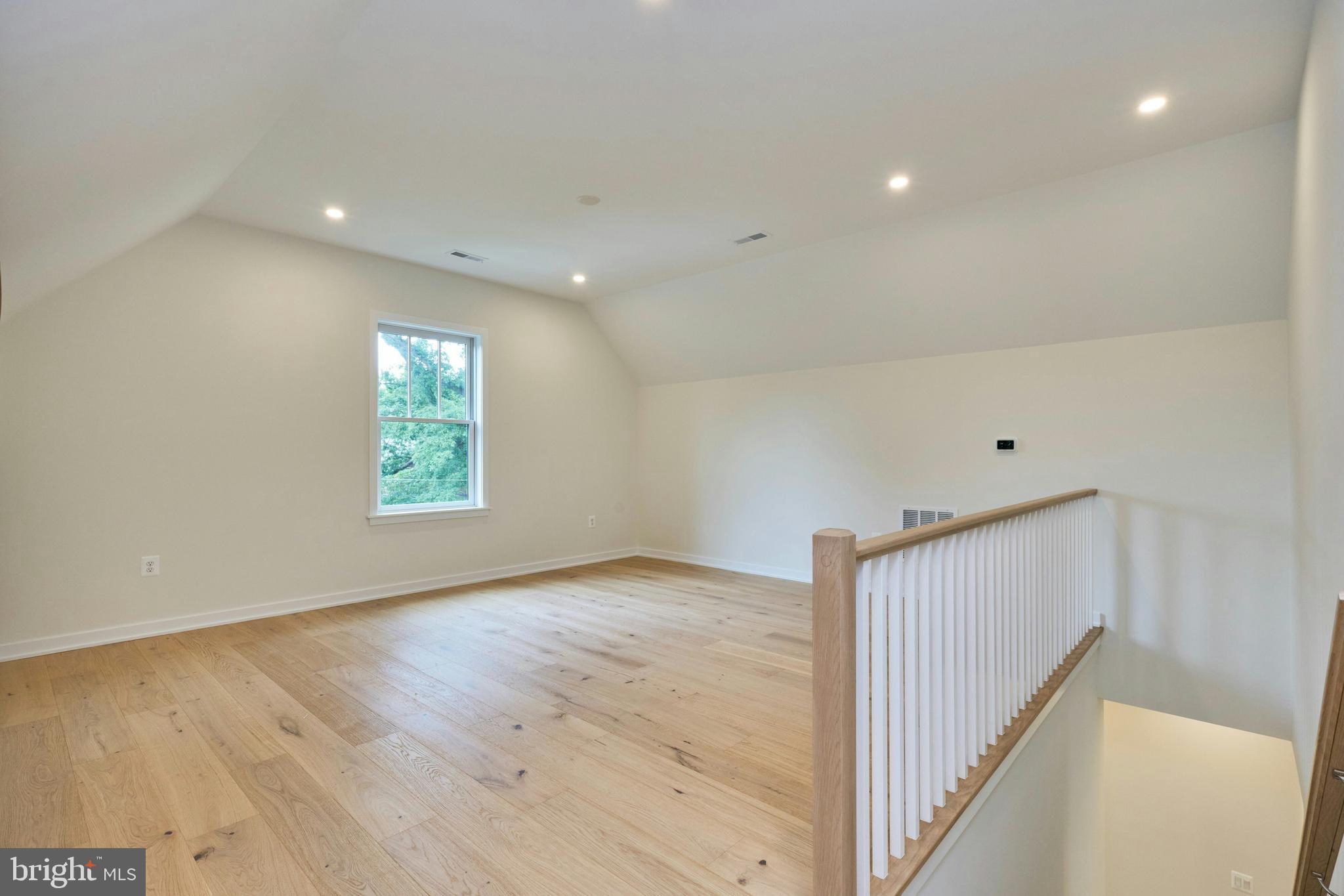 ASHTON HEIGHTS - Residential