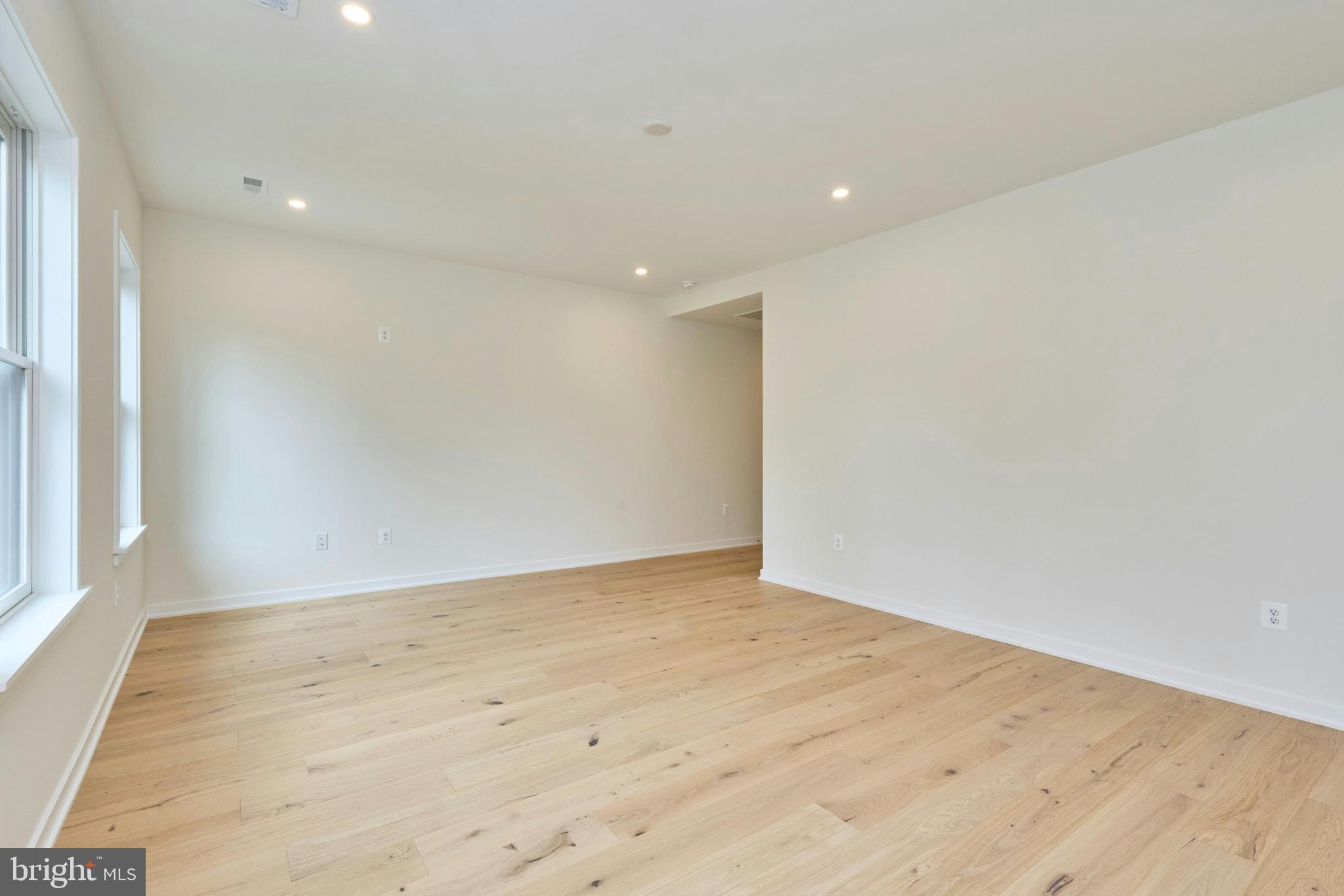 ASHTON HEIGHTS - Residential