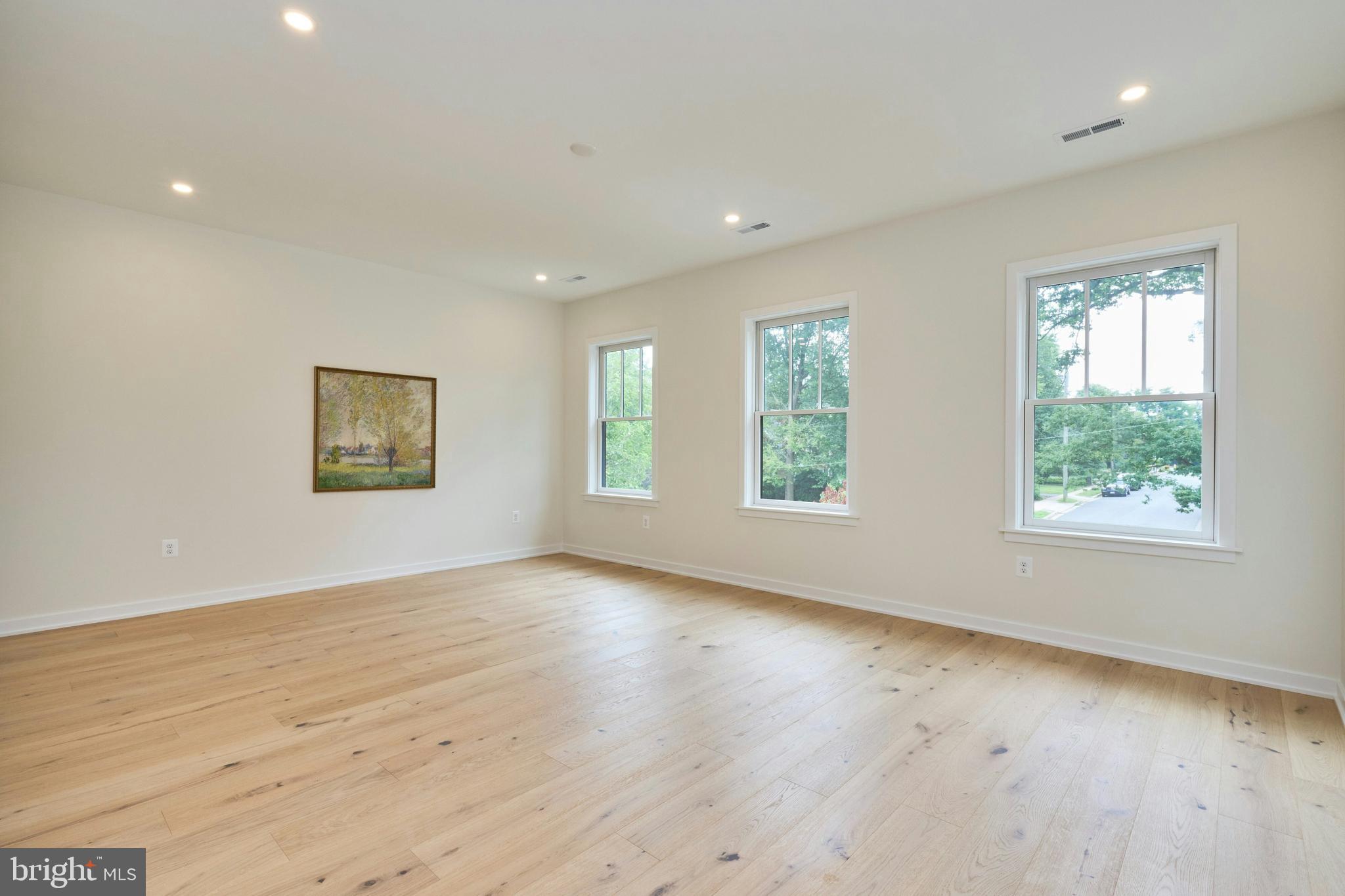 ASHTON HEIGHTS - Residential
