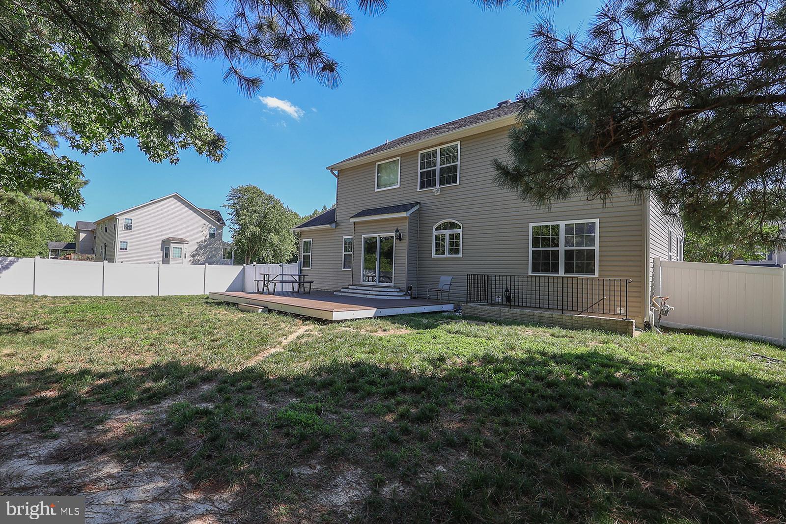 PEMBROOKE - Residential