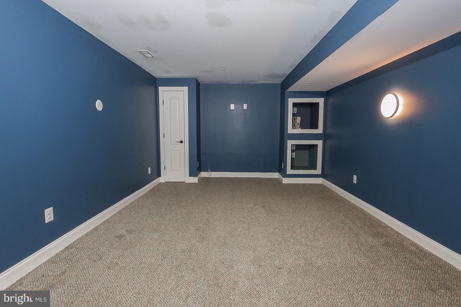 PEMBROOKE - Residential