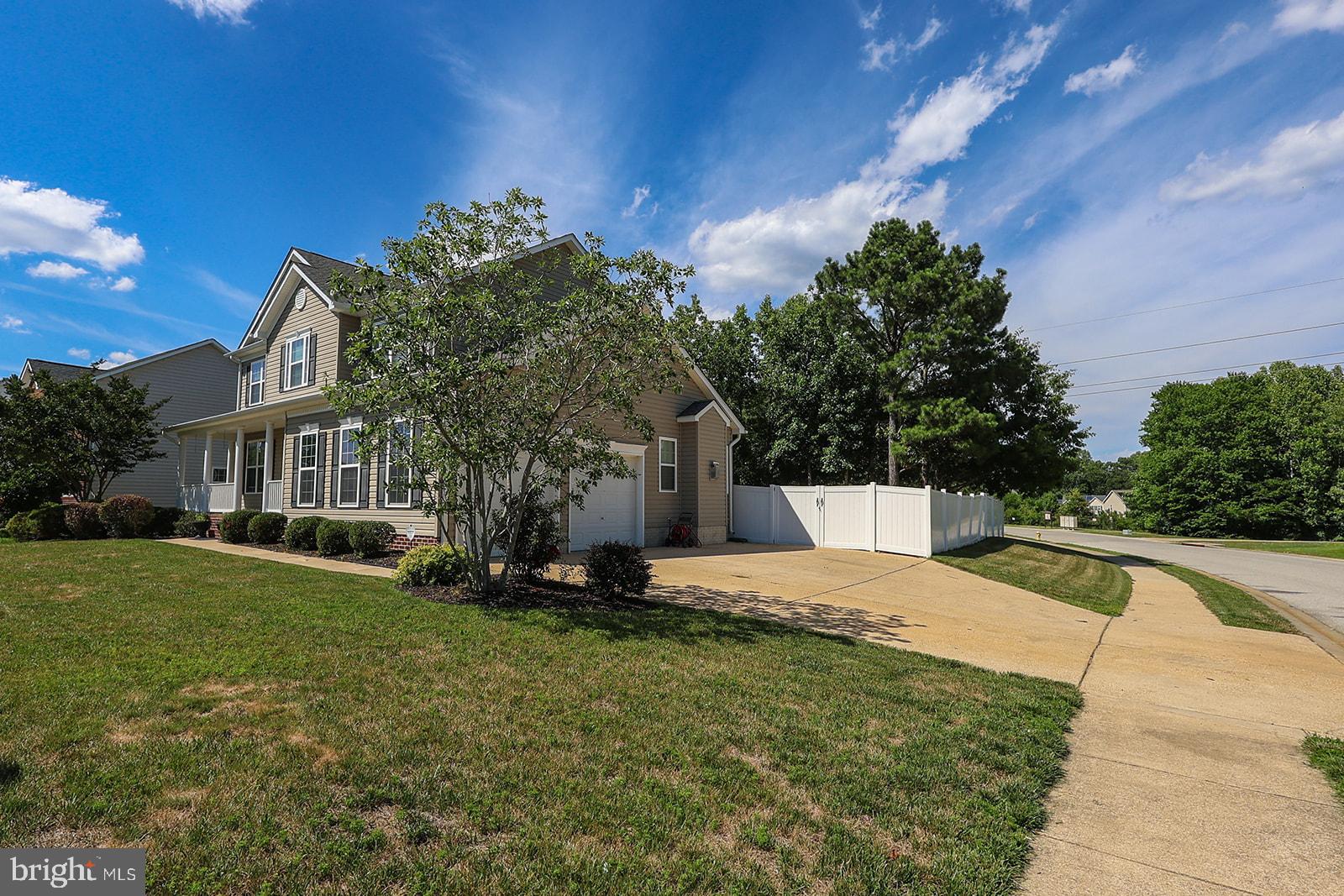 PEMBROOKE - Residential
