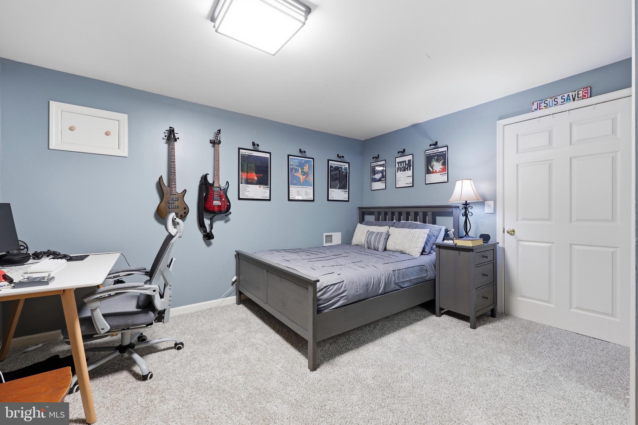 RIDGES OF TUSCARORA - Residential