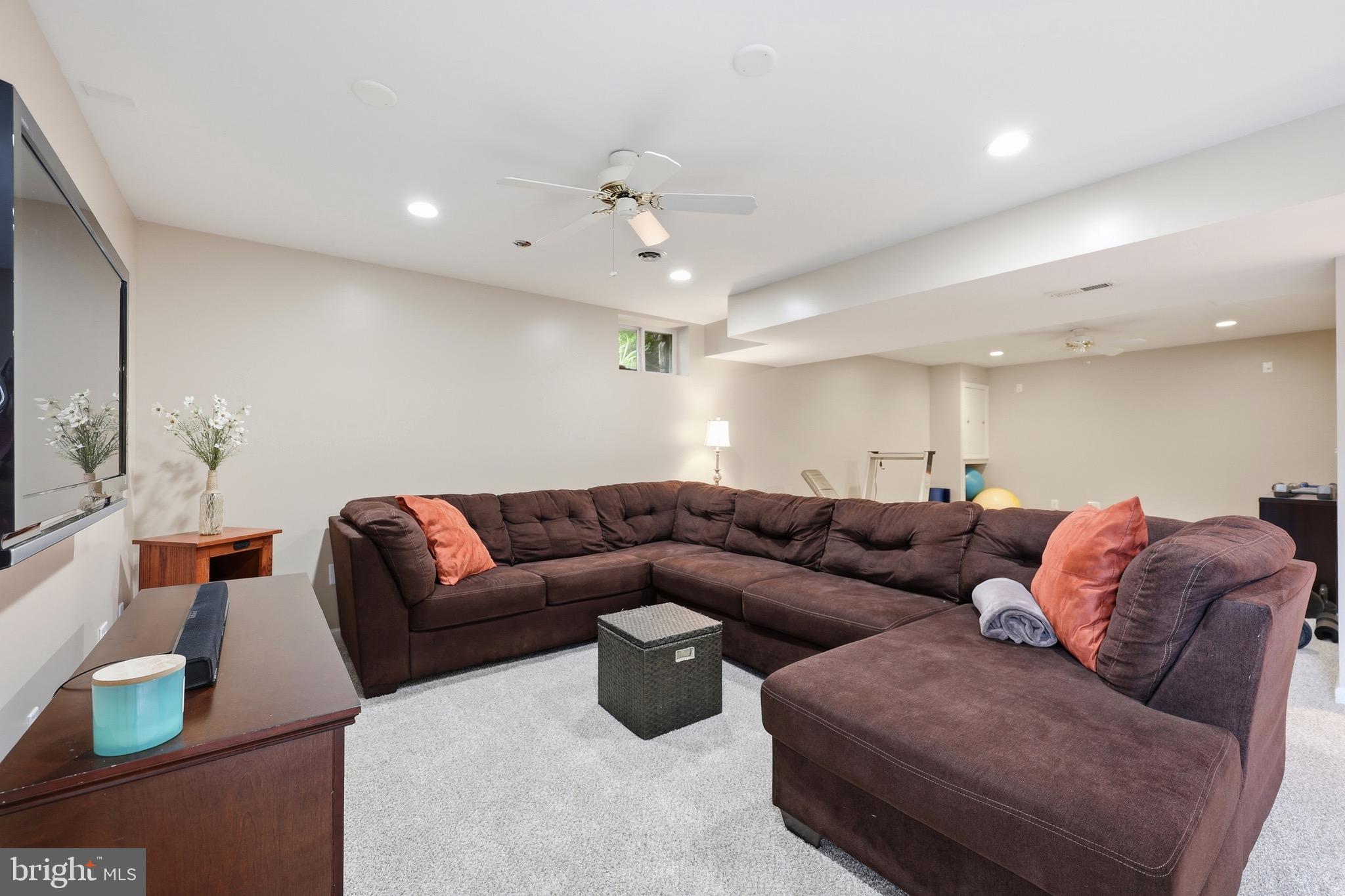 RIDGES OF TUSCARORA - Residential