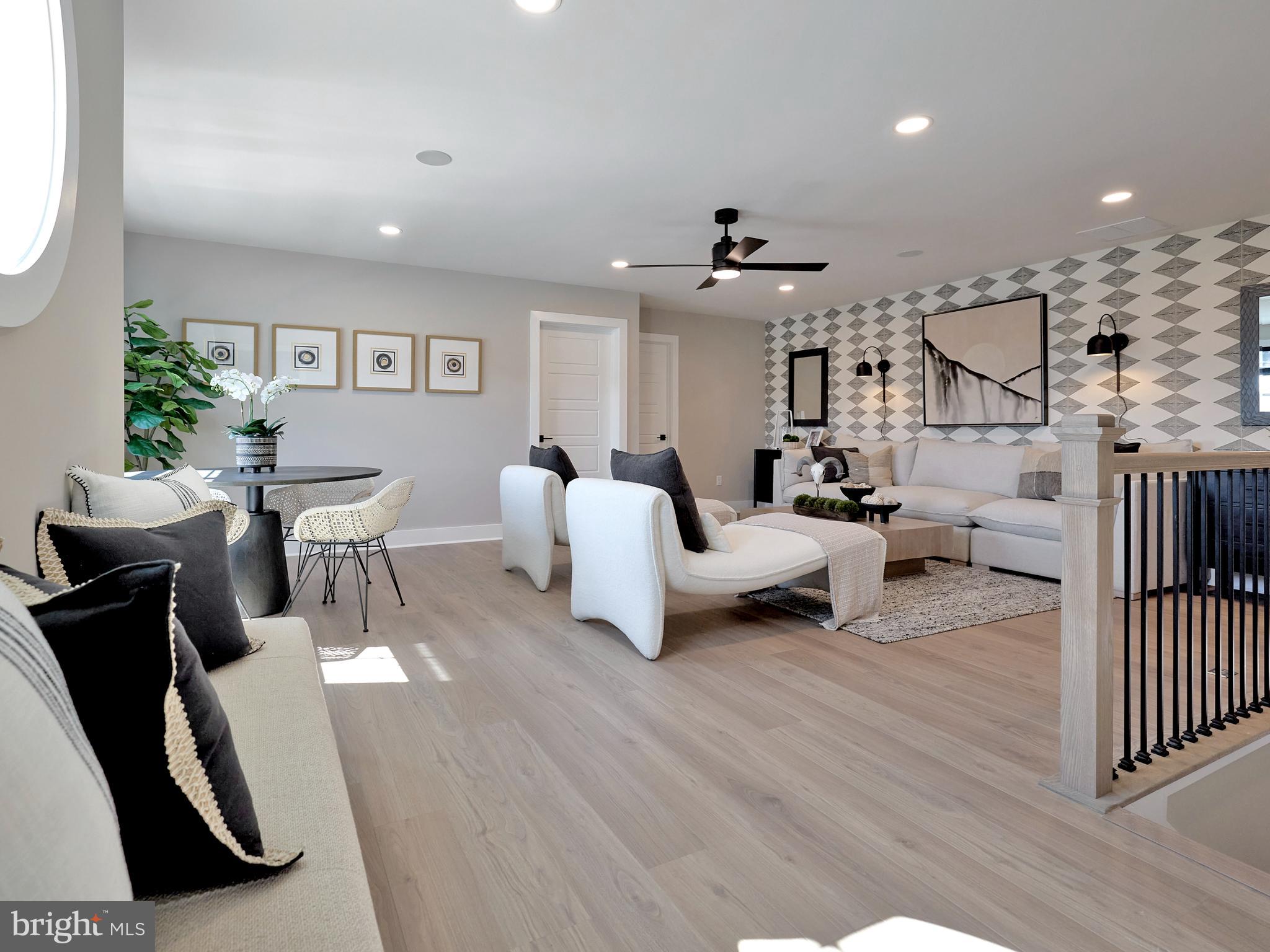 INDEPENDENCE - Residential