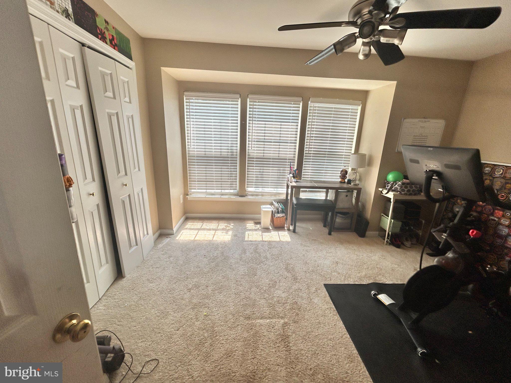 ASHBURN VILLAGE - Residential