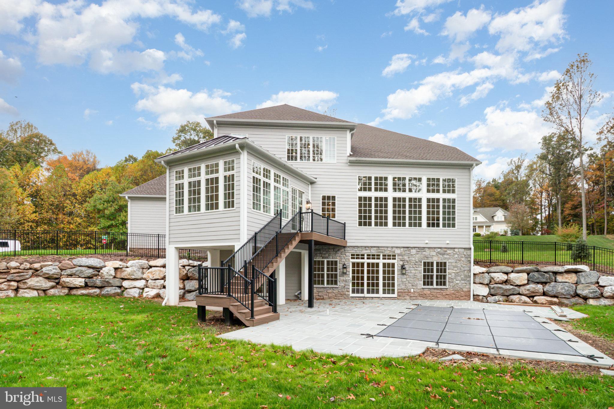 THE ESTATES OF FOREST RIDGE - Land