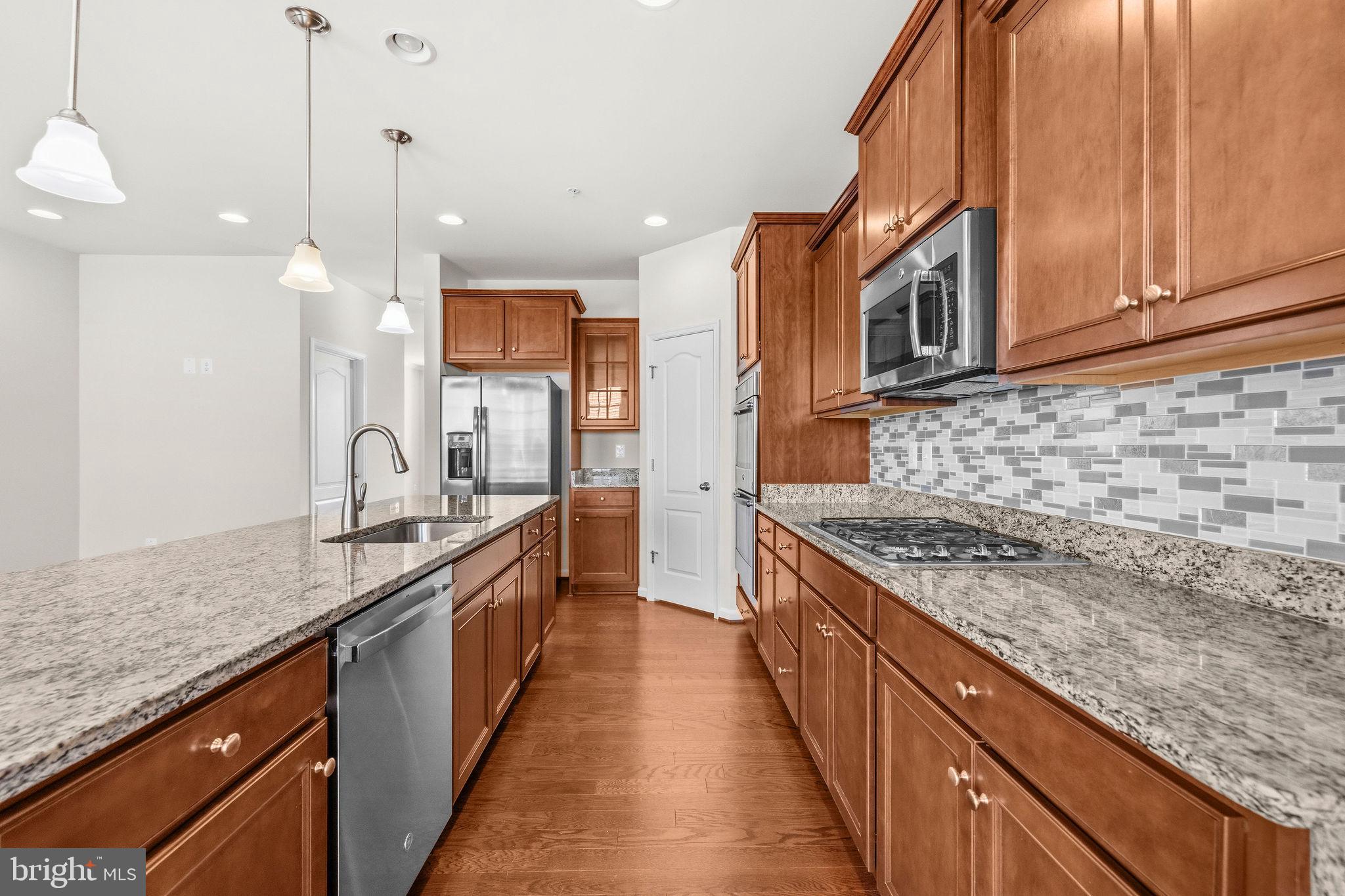 KENSINGTON HEIGHTS - Residential