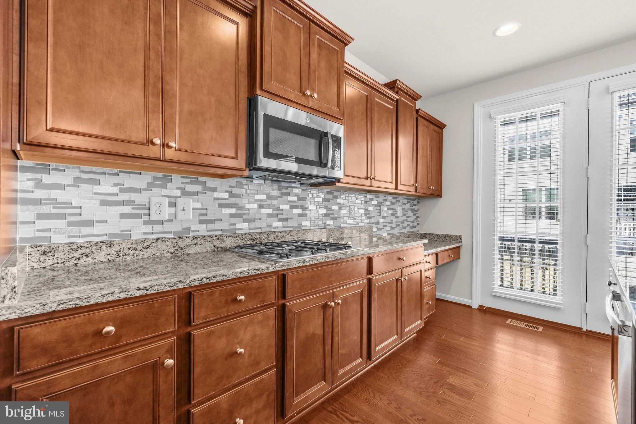 KENSINGTON HEIGHTS - Residential
