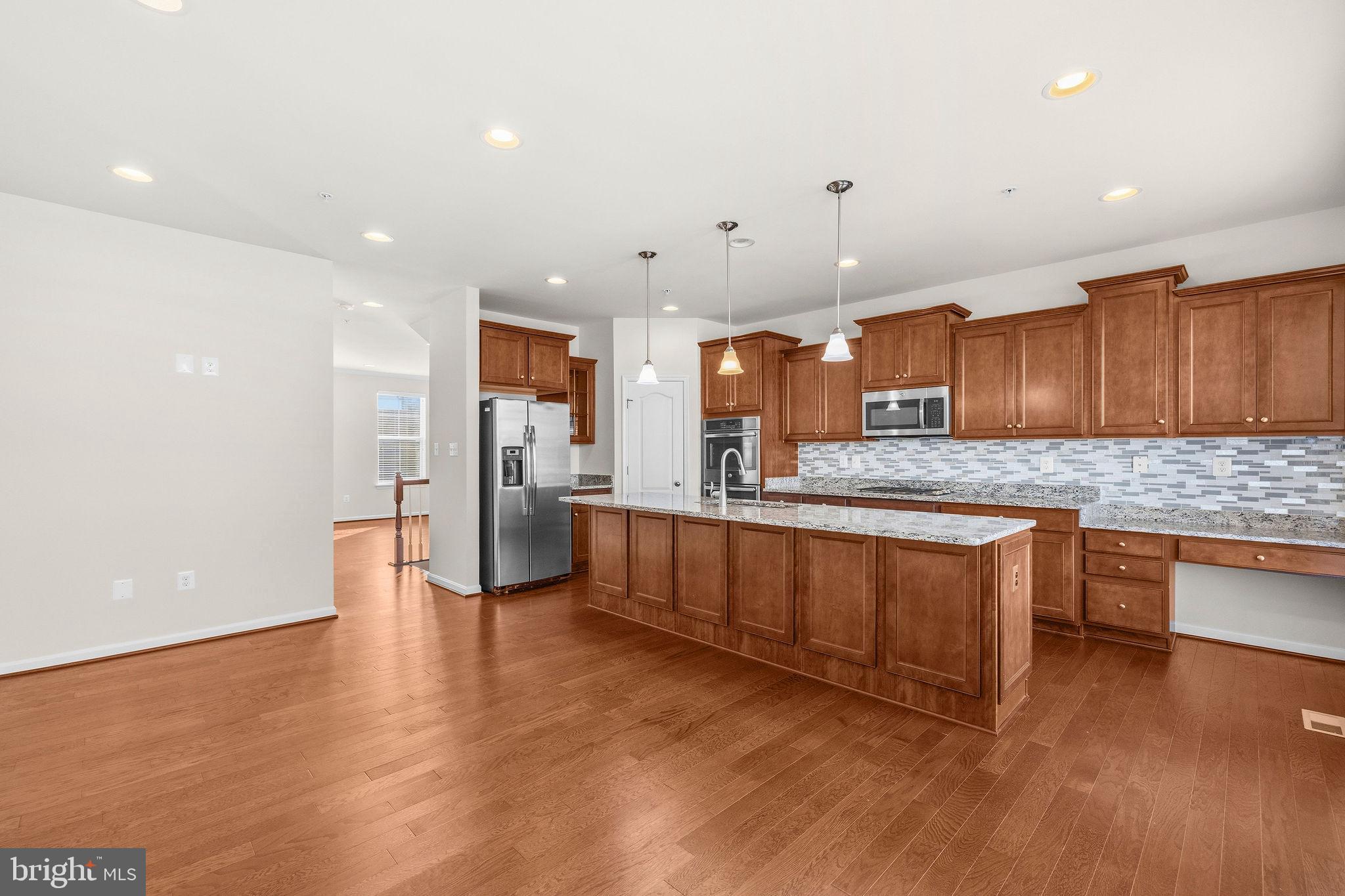 KENSINGTON HEIGHTS - Residential