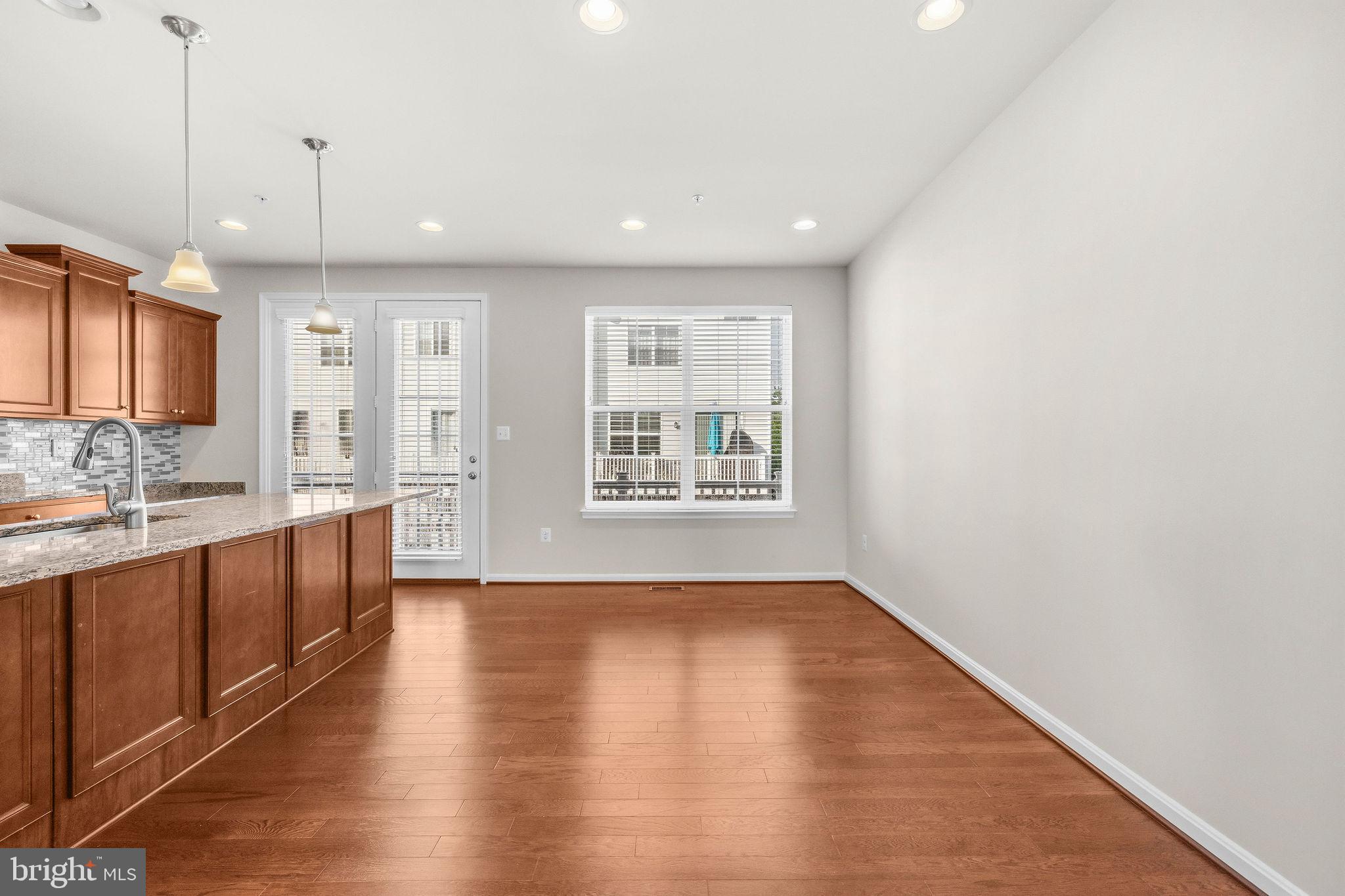 KENSINGTON HEIGHTS - Residential