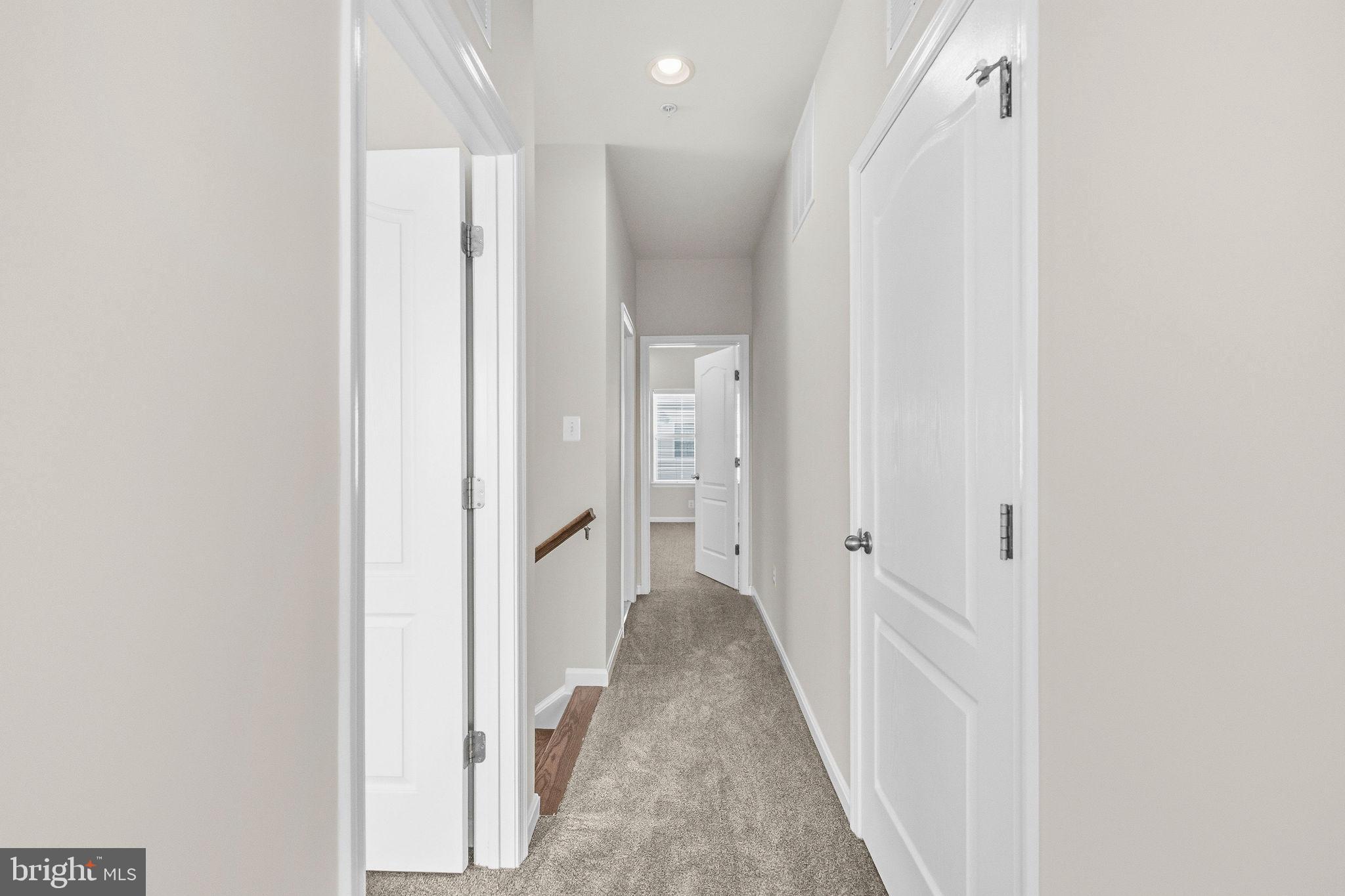 KENSINGTON HEIGHTS - Residential